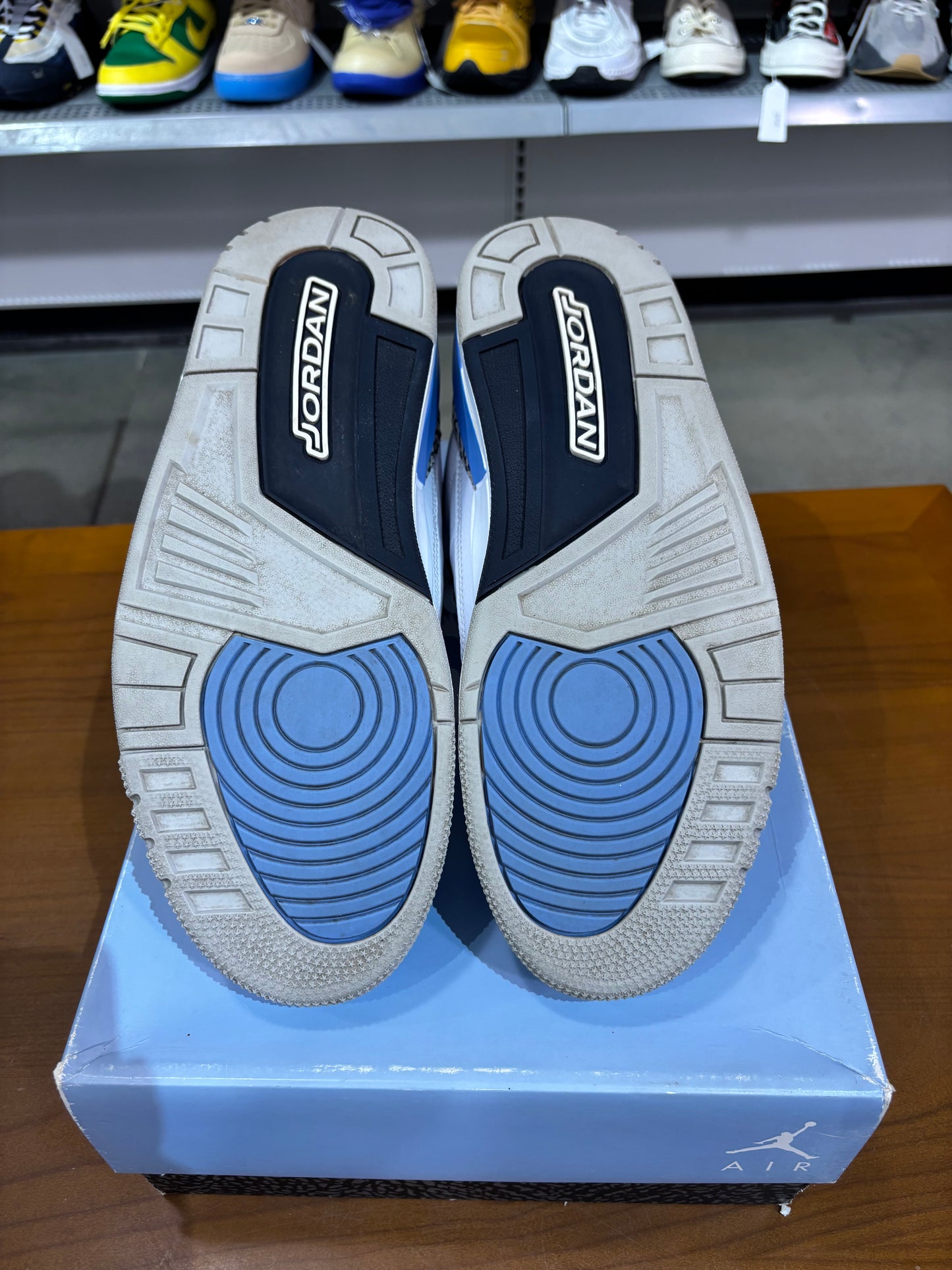 Preowned Air Jordan 3 UNC