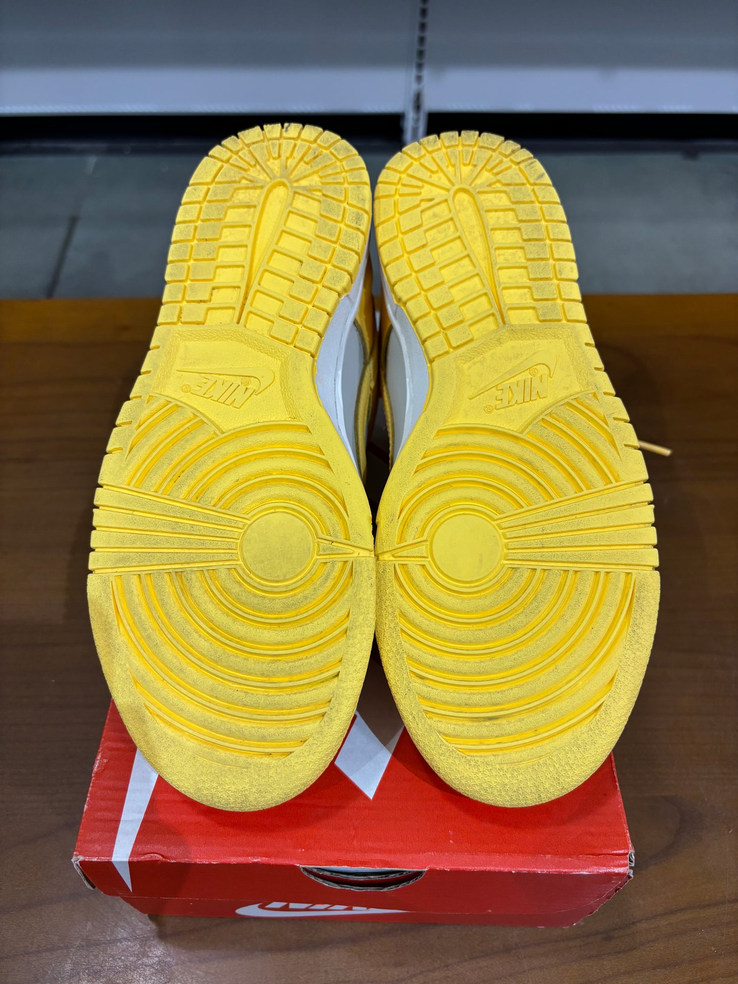 Preowned Nike Dunk Low Citron Pulse