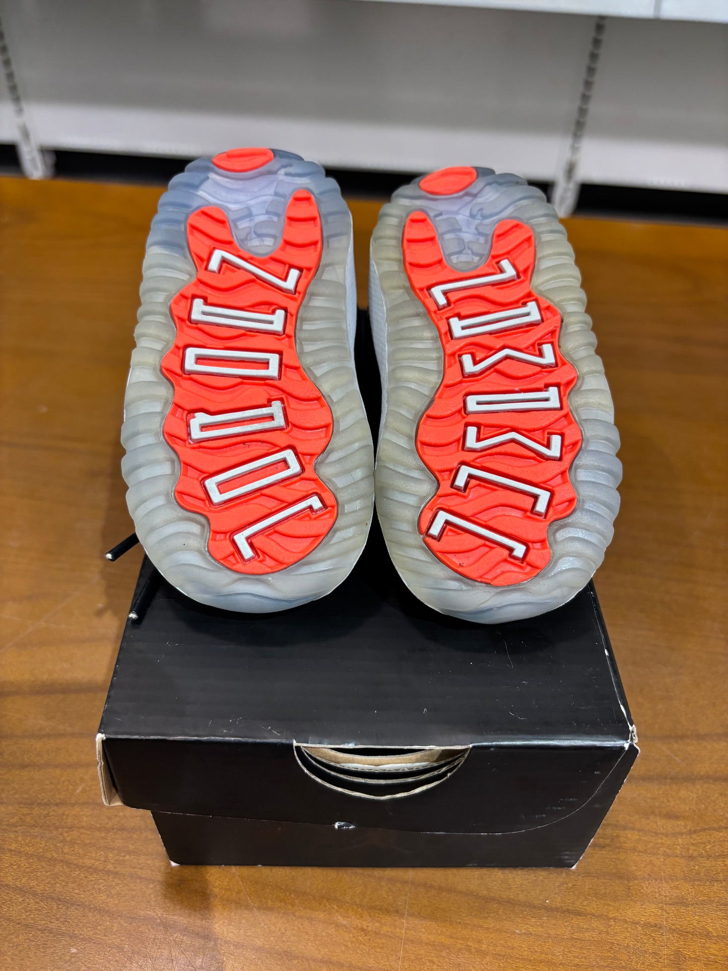 Preowned Air Jordan 11 Low Infrared