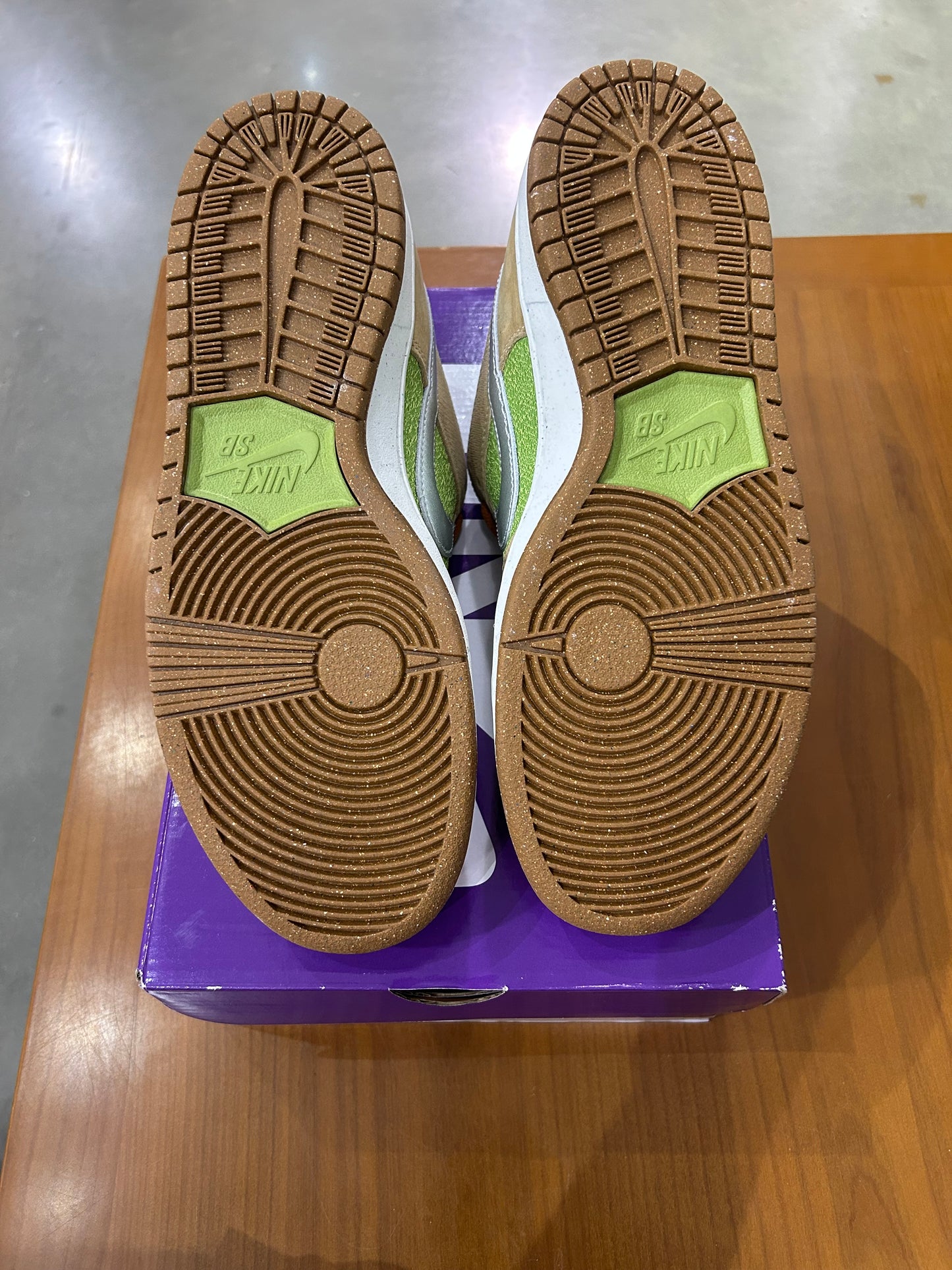 Nike SB Dunk Low Escargot