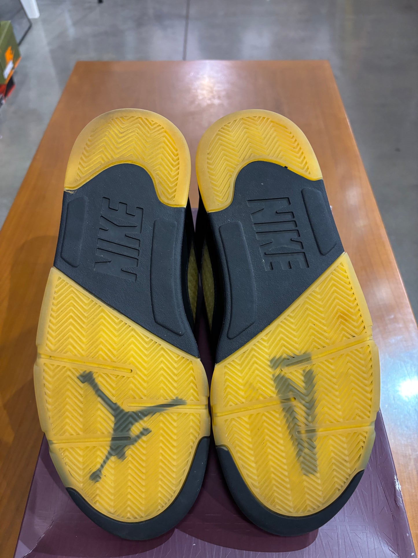 Preowned Air Jordan 5 A Ma Maniere Dusk