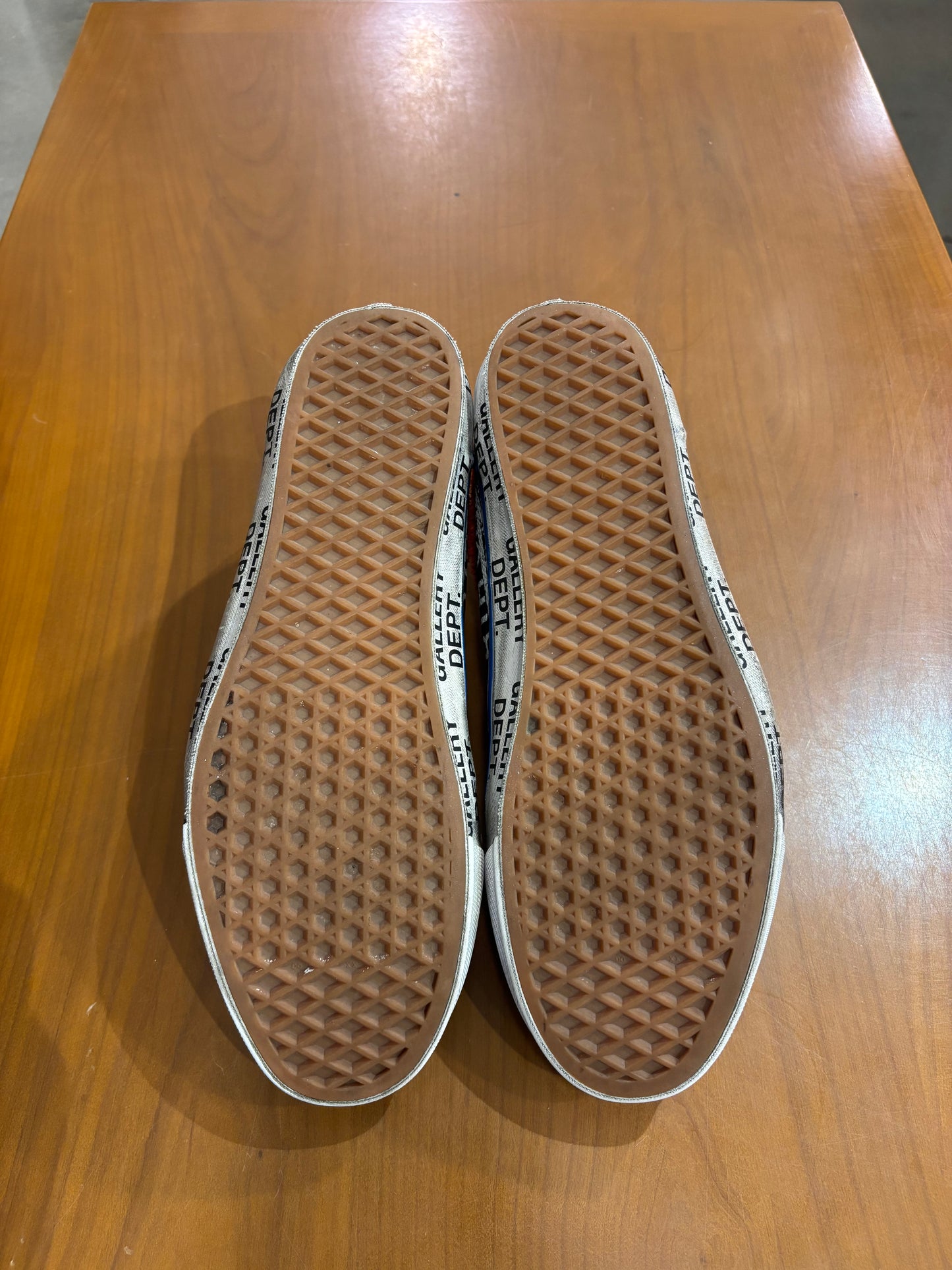 Preowned Vans Old Skool Gallery Dept. Good Luck