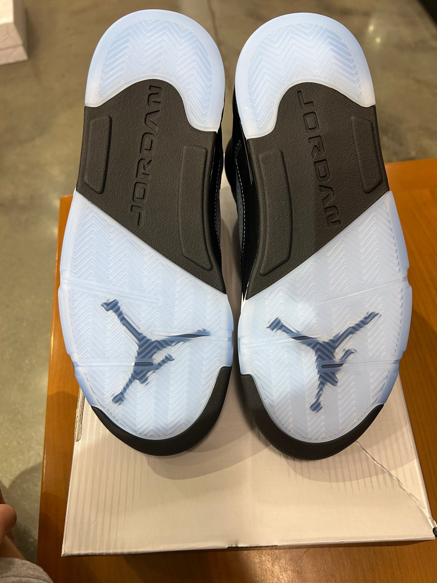 Air Jordan 5 Black University Blue