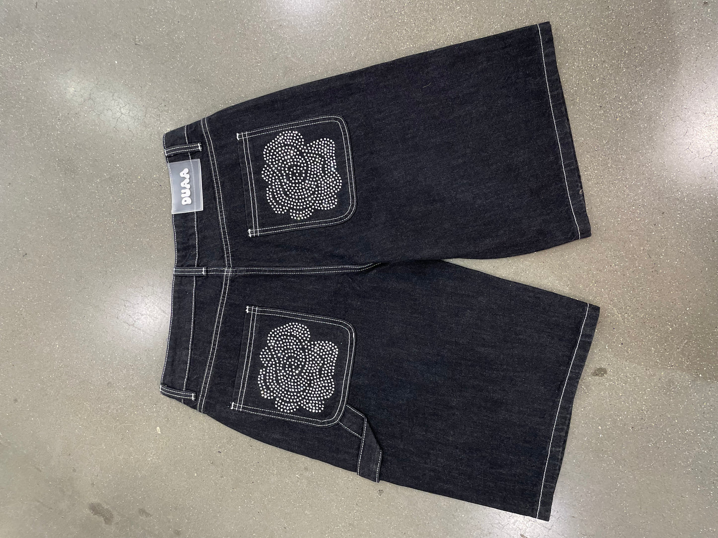 DUAA Studded Jorts Black