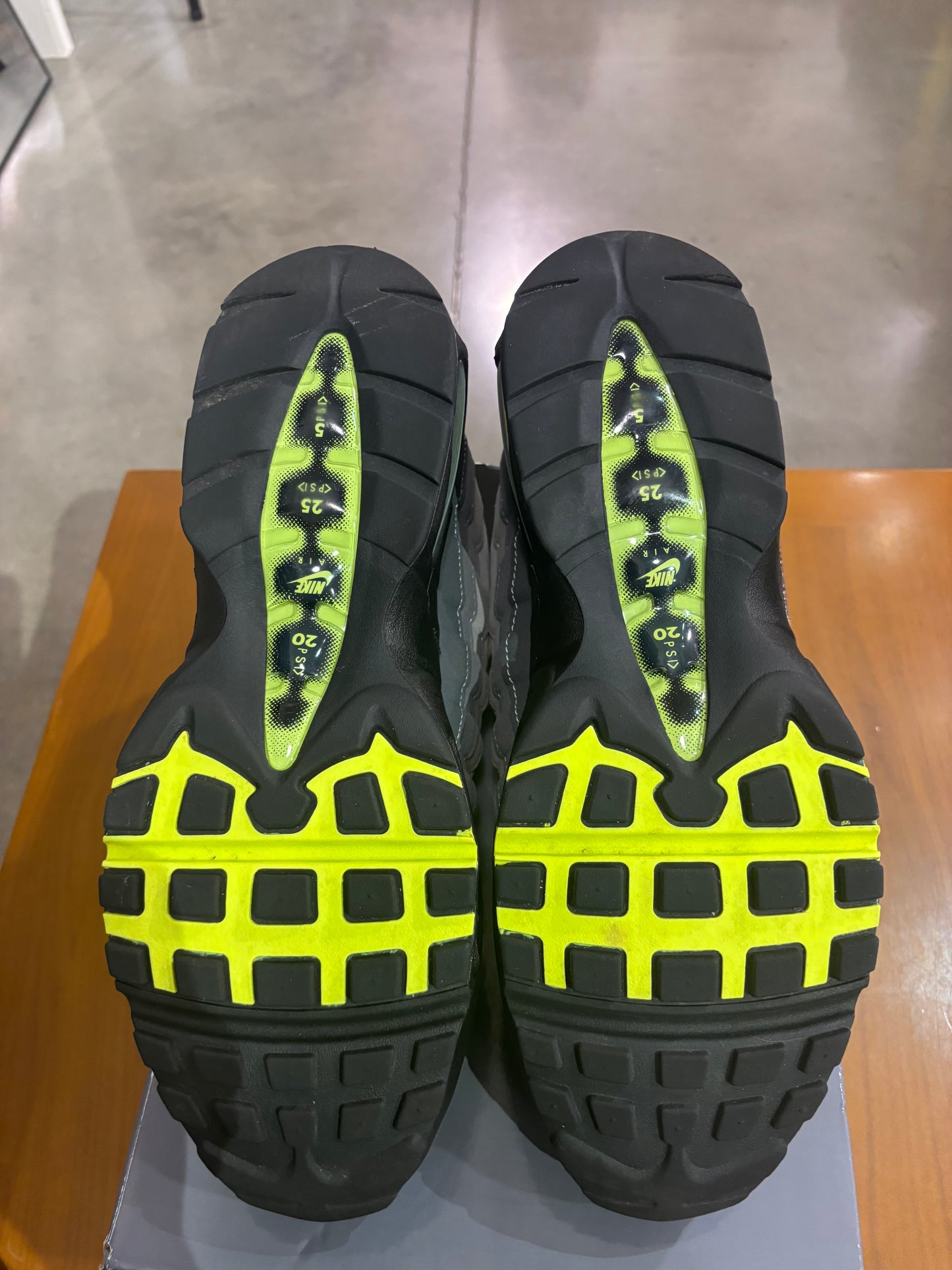 Preowned Air Max 95 Big Bubble Neon