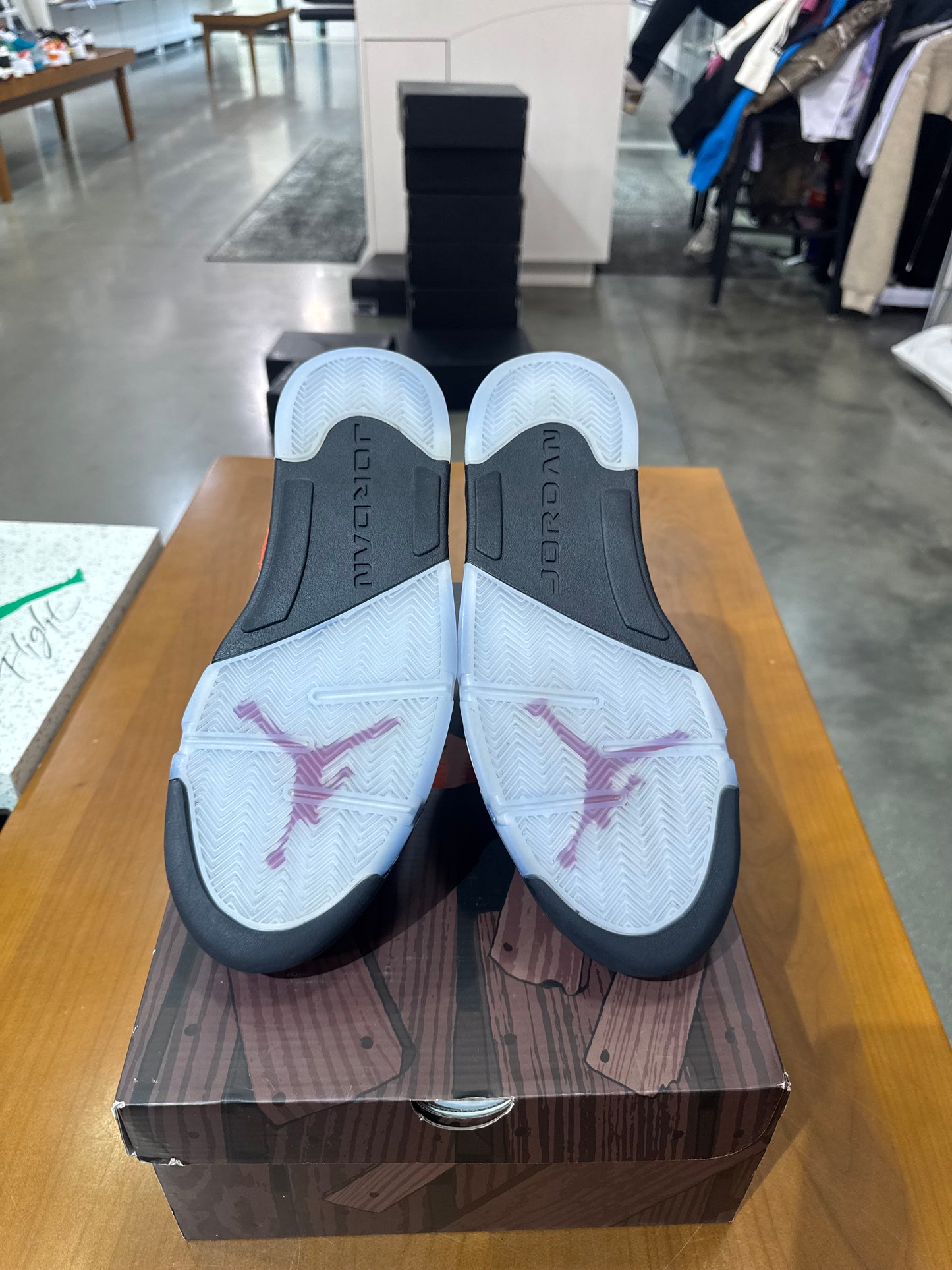 Preowned Air Jordan 5 Raging Bull