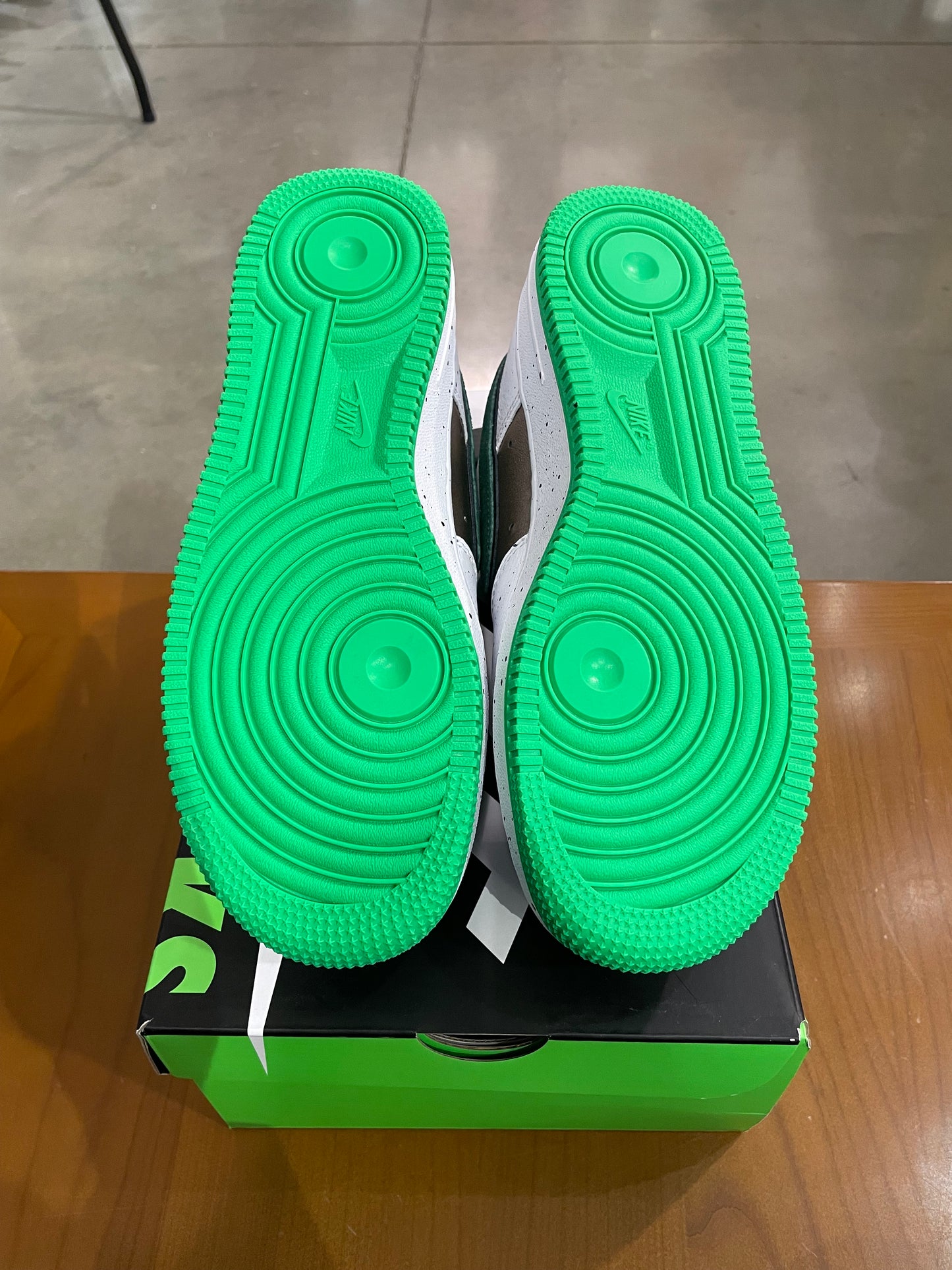 Nike Air Force 1 DOAF Oregon Egg or Duck PE