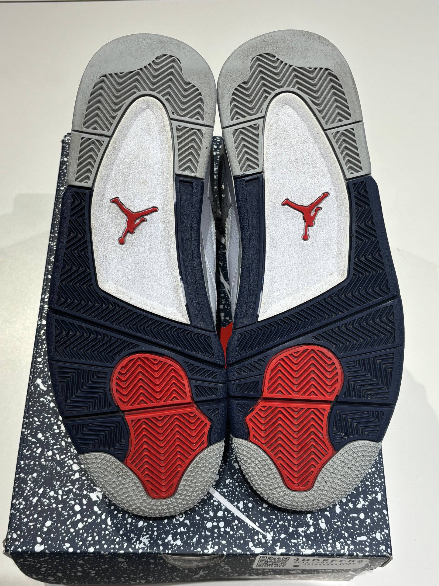 Preowned Air Jordan 4 Midnight Navy