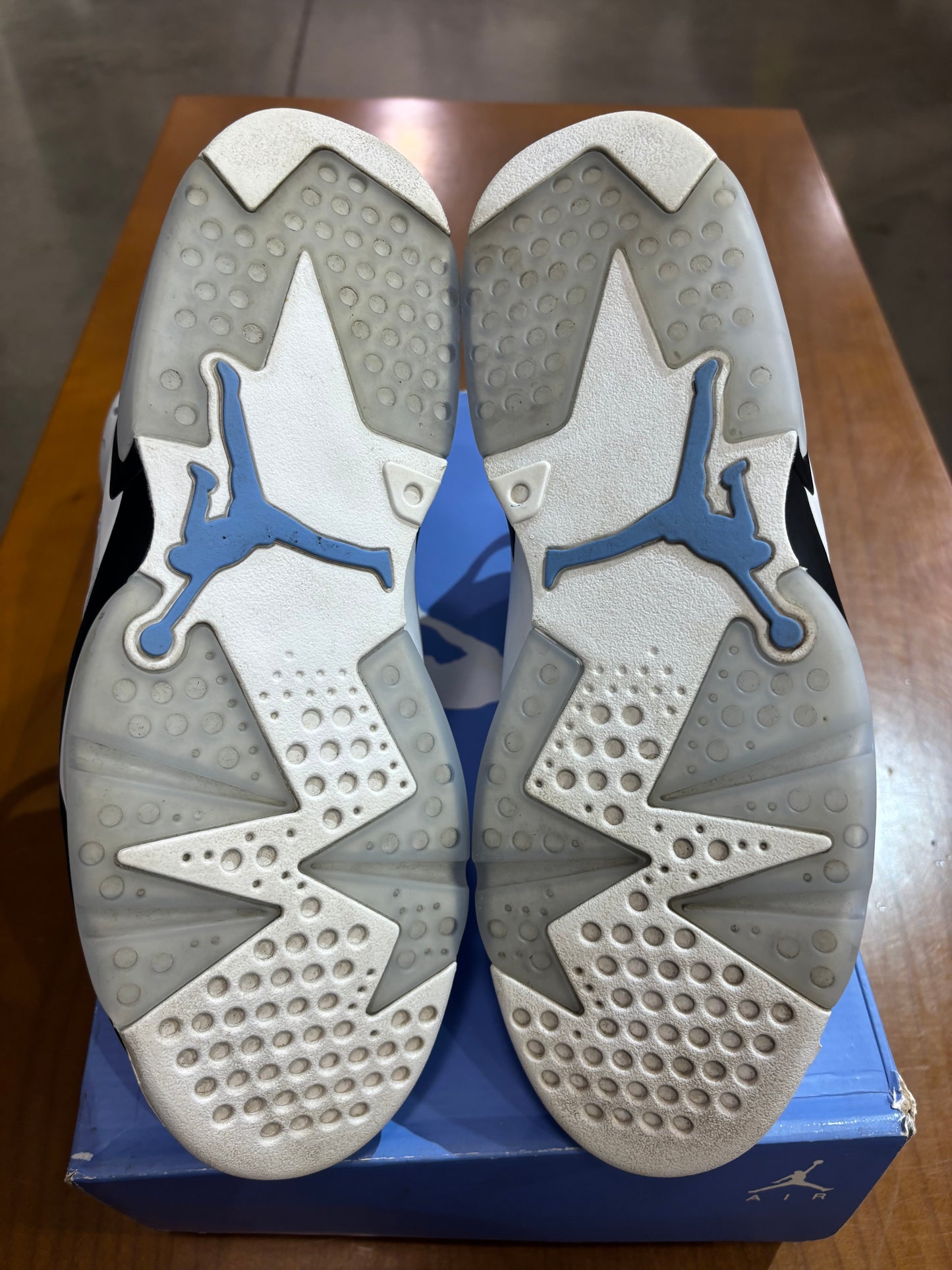 Preowned Air Jordan 6 UNC White