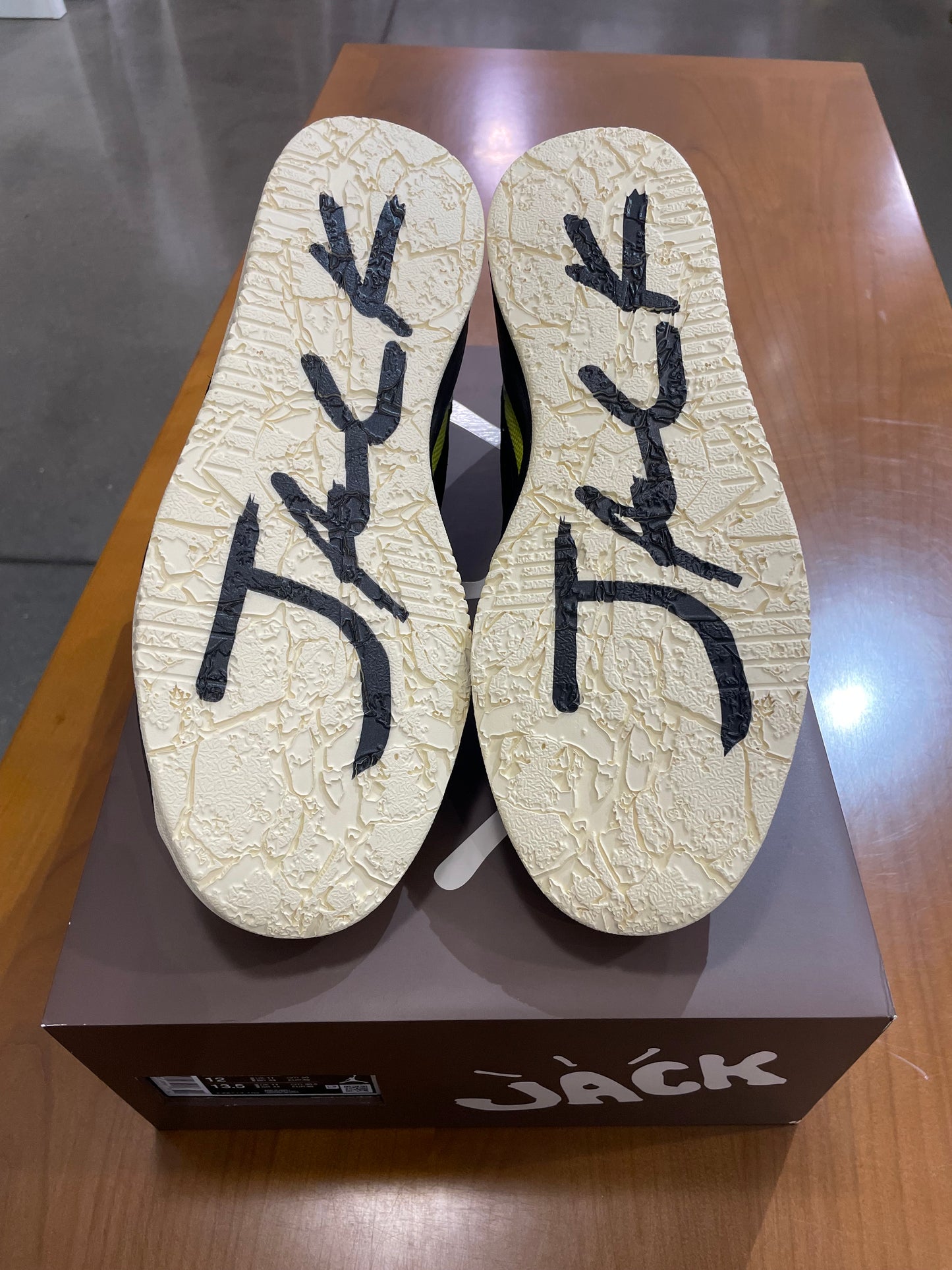 Travis Scott Jumpman Jack Bright Cactus