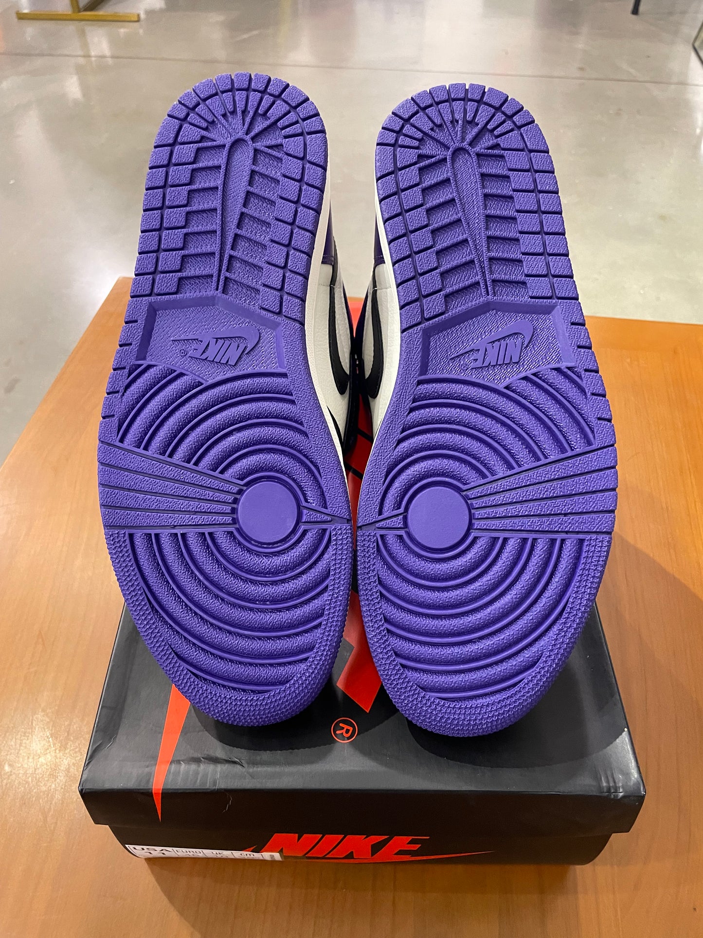 Air Jordan 1 Court Purple