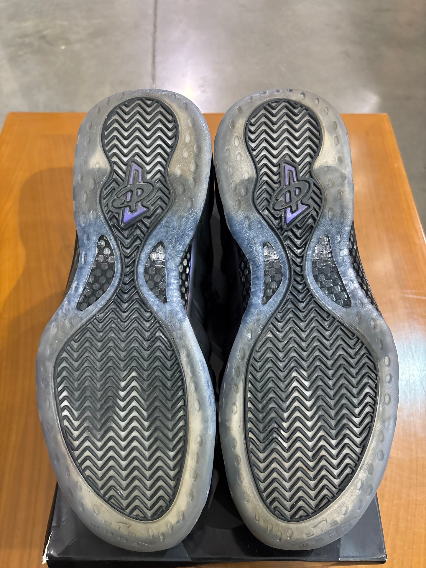 Preowned Nike Foamposite Eggplant (2017)