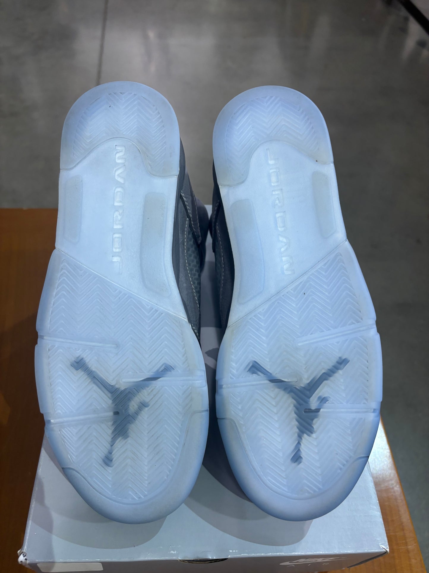 Preowned Air Jordan 5 Wolf Grey