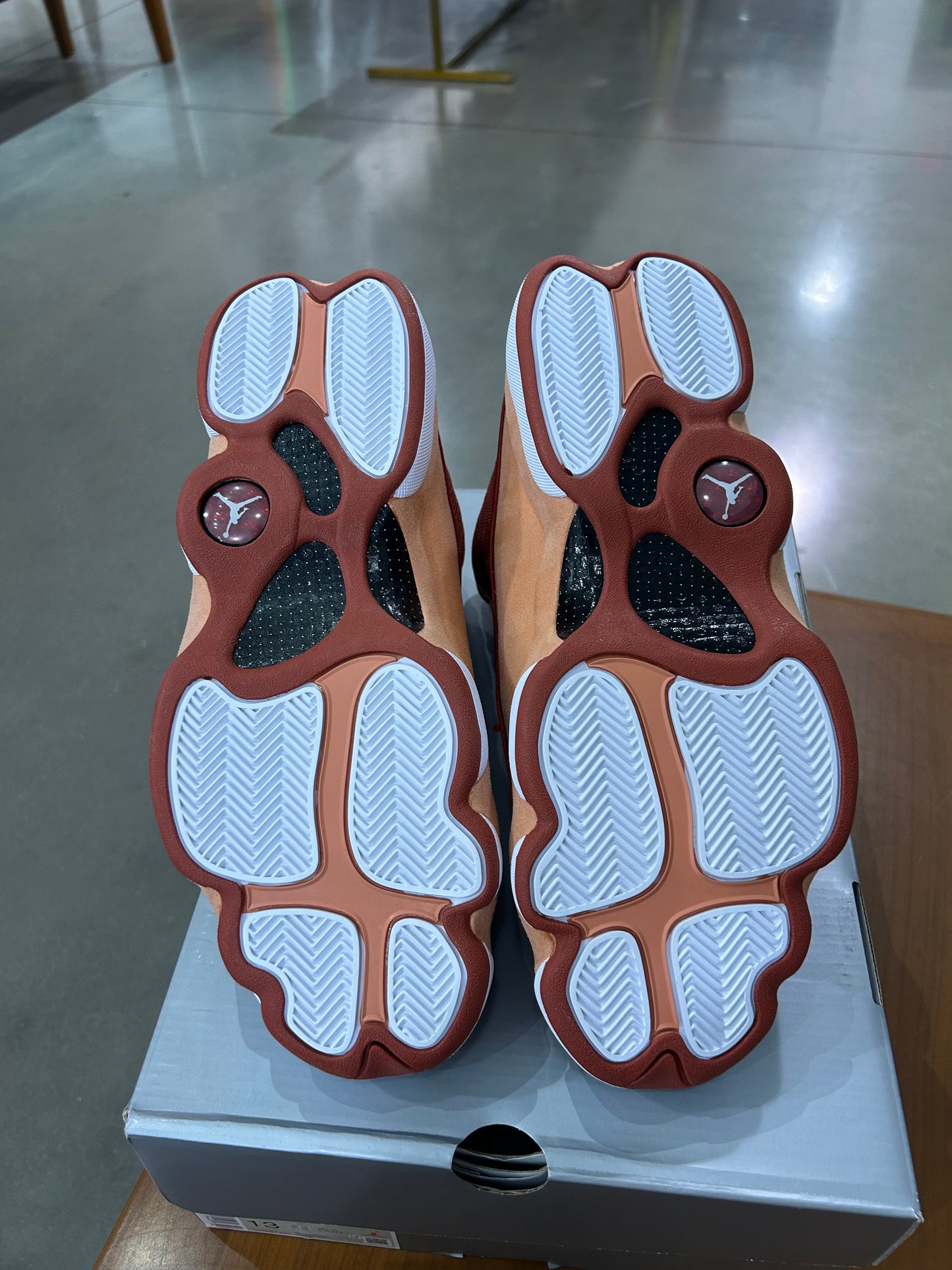 Air Jordan 13 Dune Red