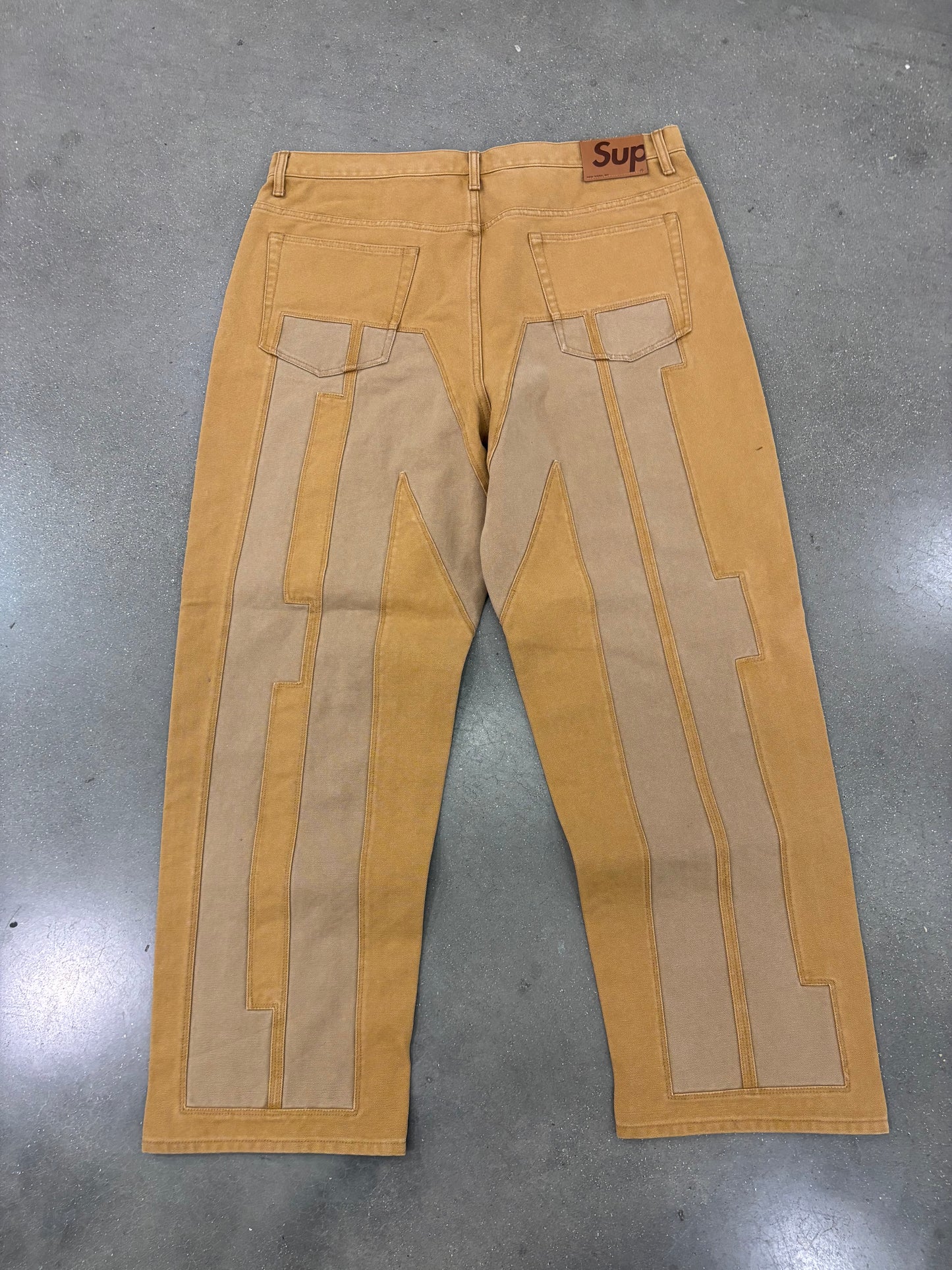Supreme Inset Spellout Baggy Jeans Brown