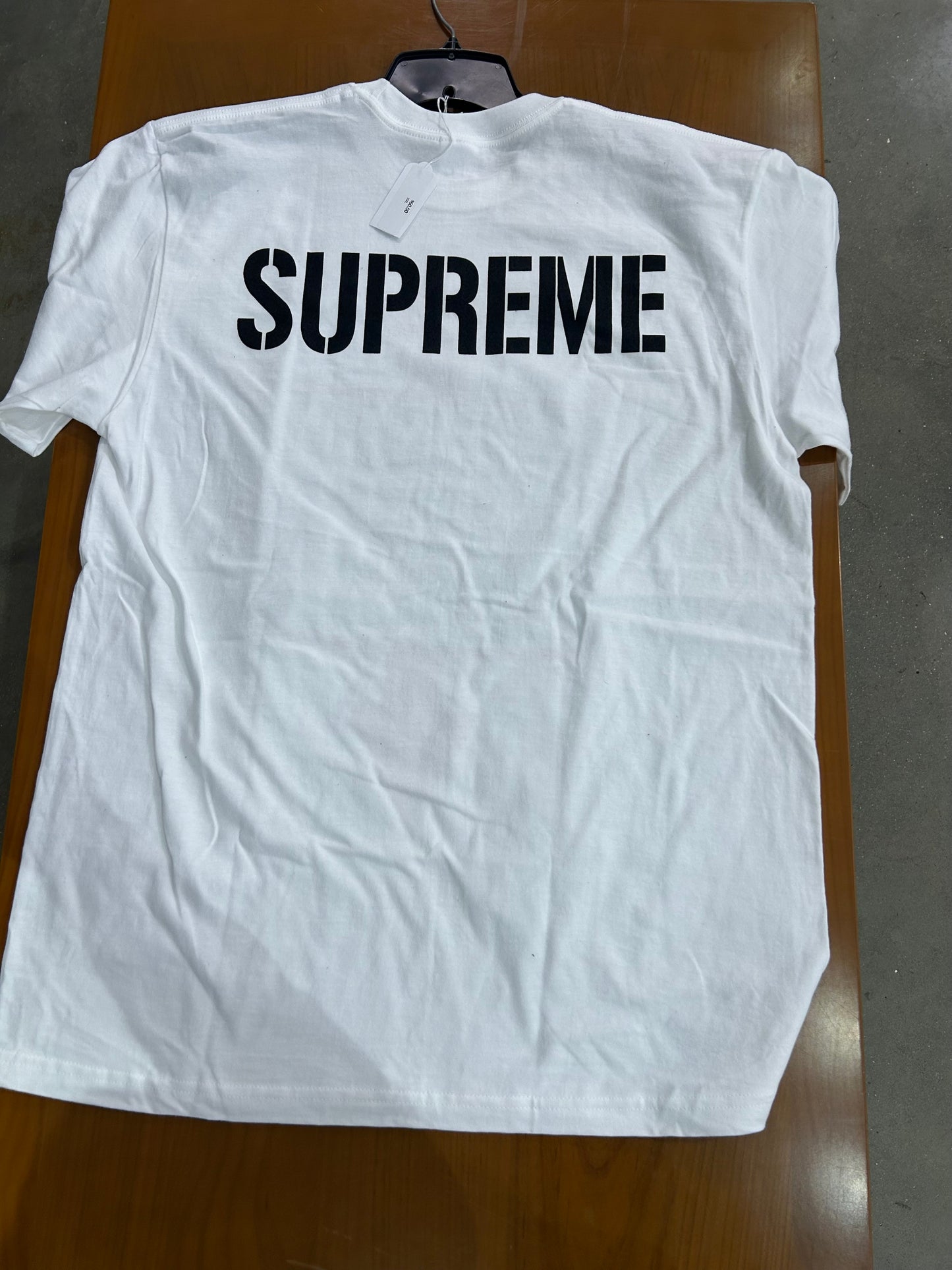 Supreme World Famous Tee White