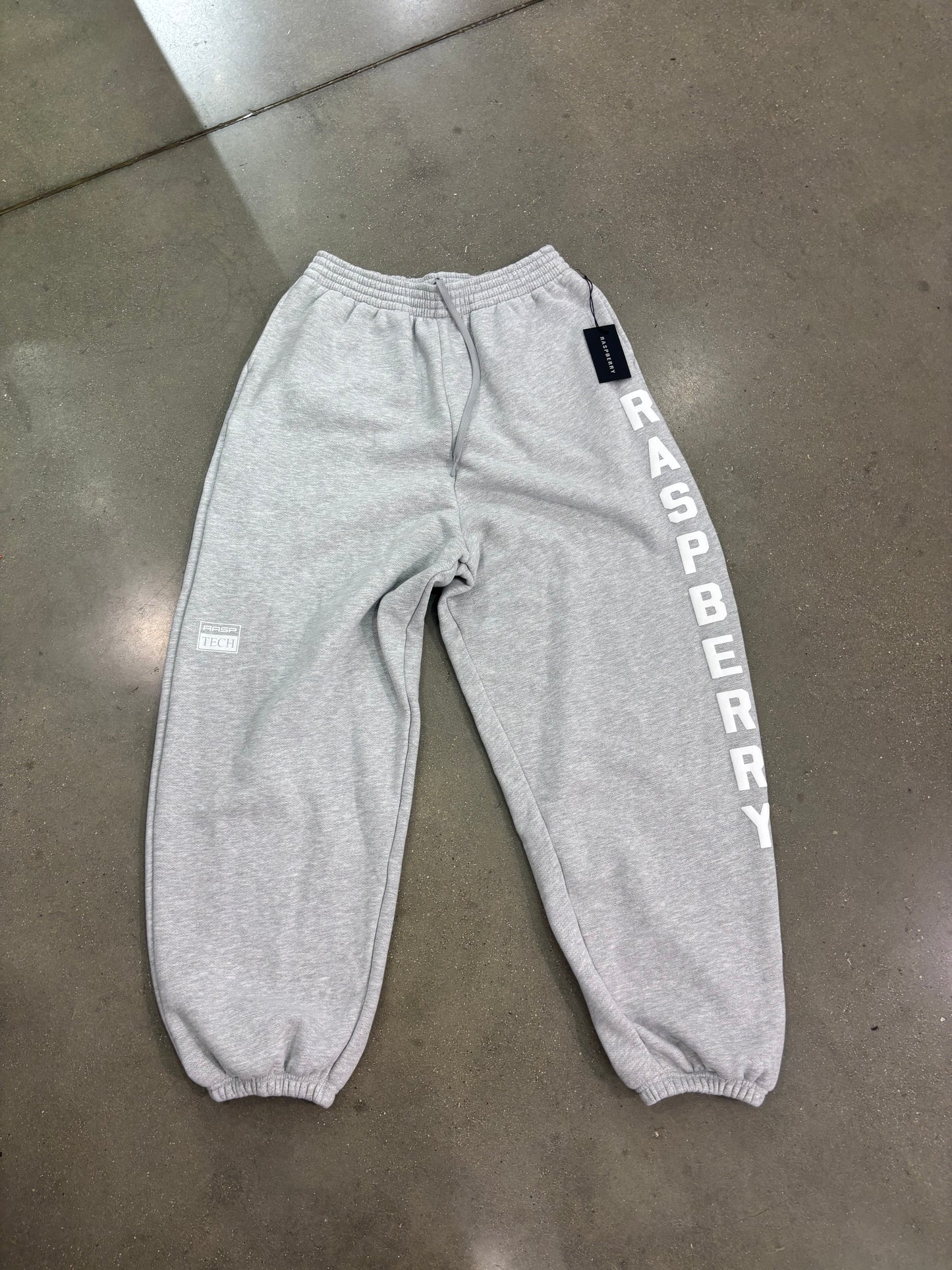 GV Gallery Weekday Baggy Sweatpants Grey