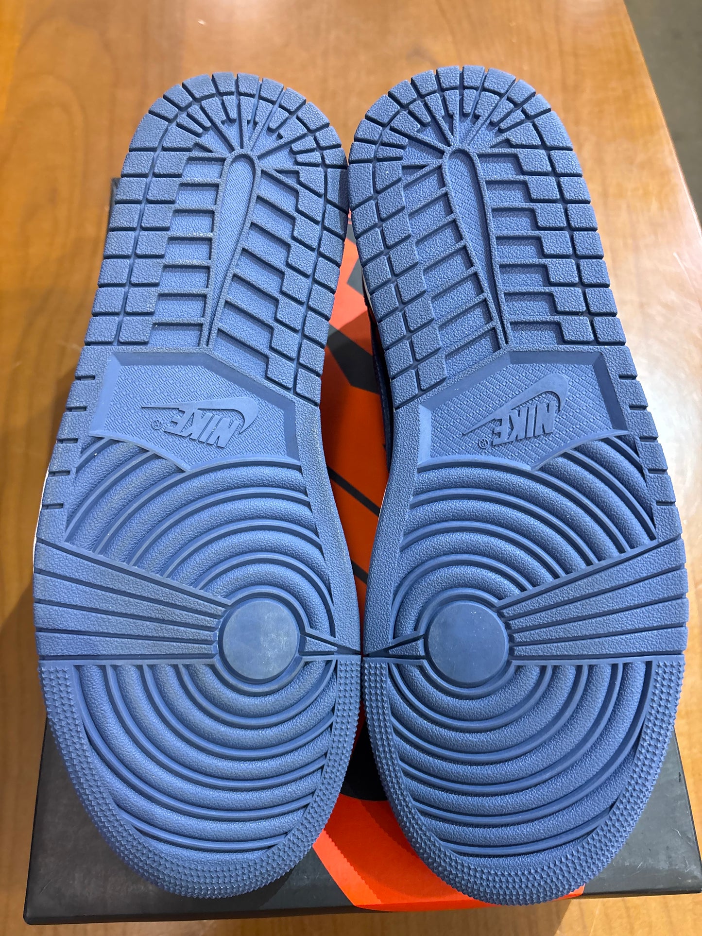 Preowned Air Jordan 1 Low Mystic Navy