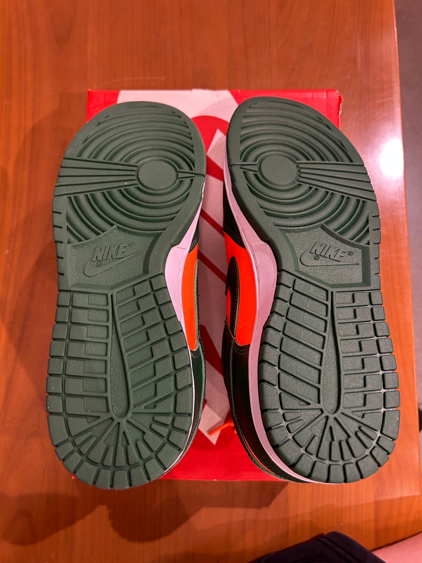 Nike Dunk Low Miami Hurricanes