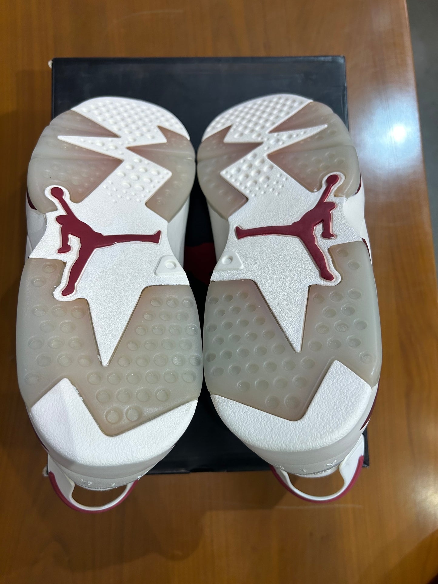 Air Jordan 6 Maroon