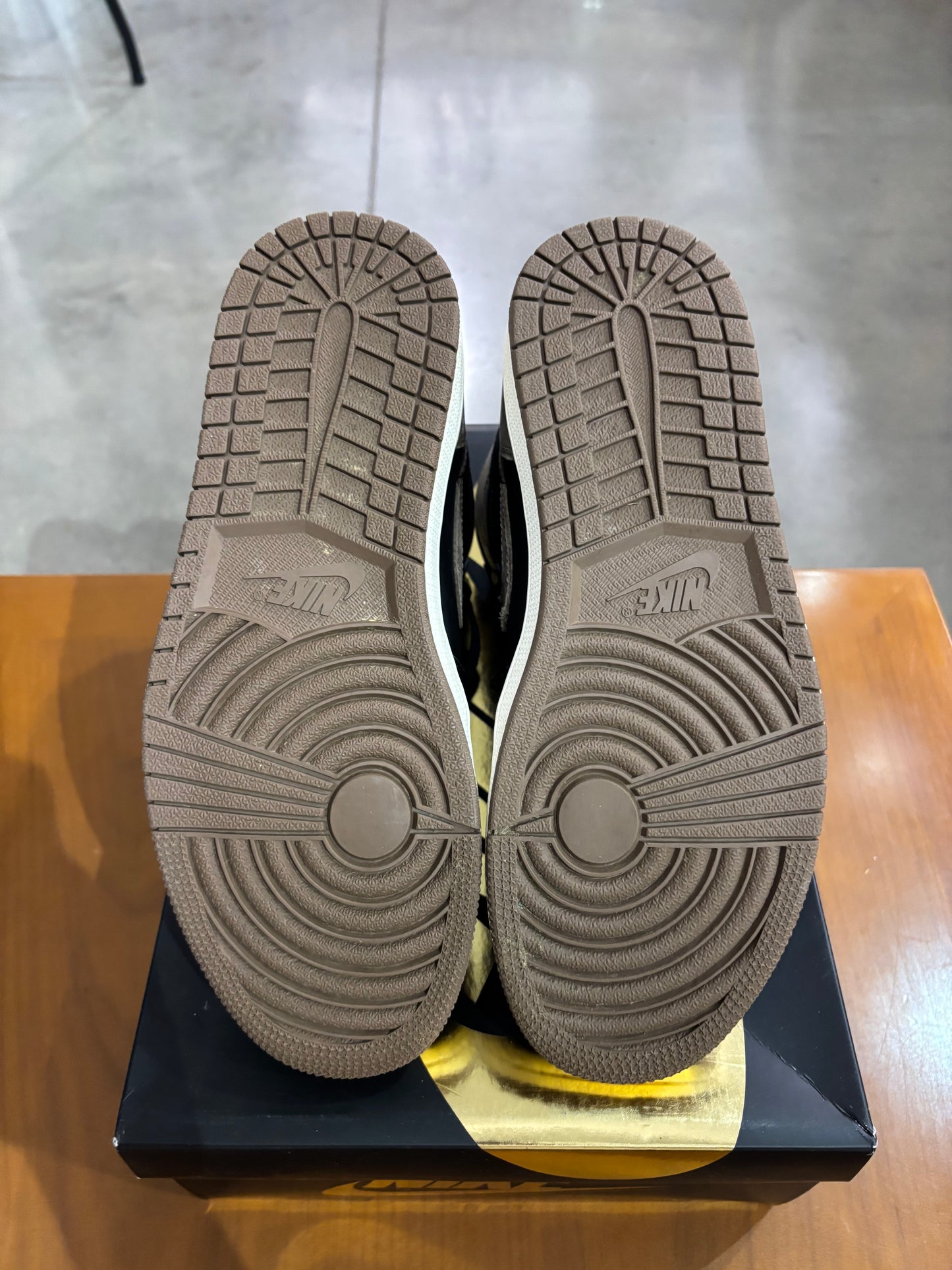 Preowned Air Jordan 1 Palomino