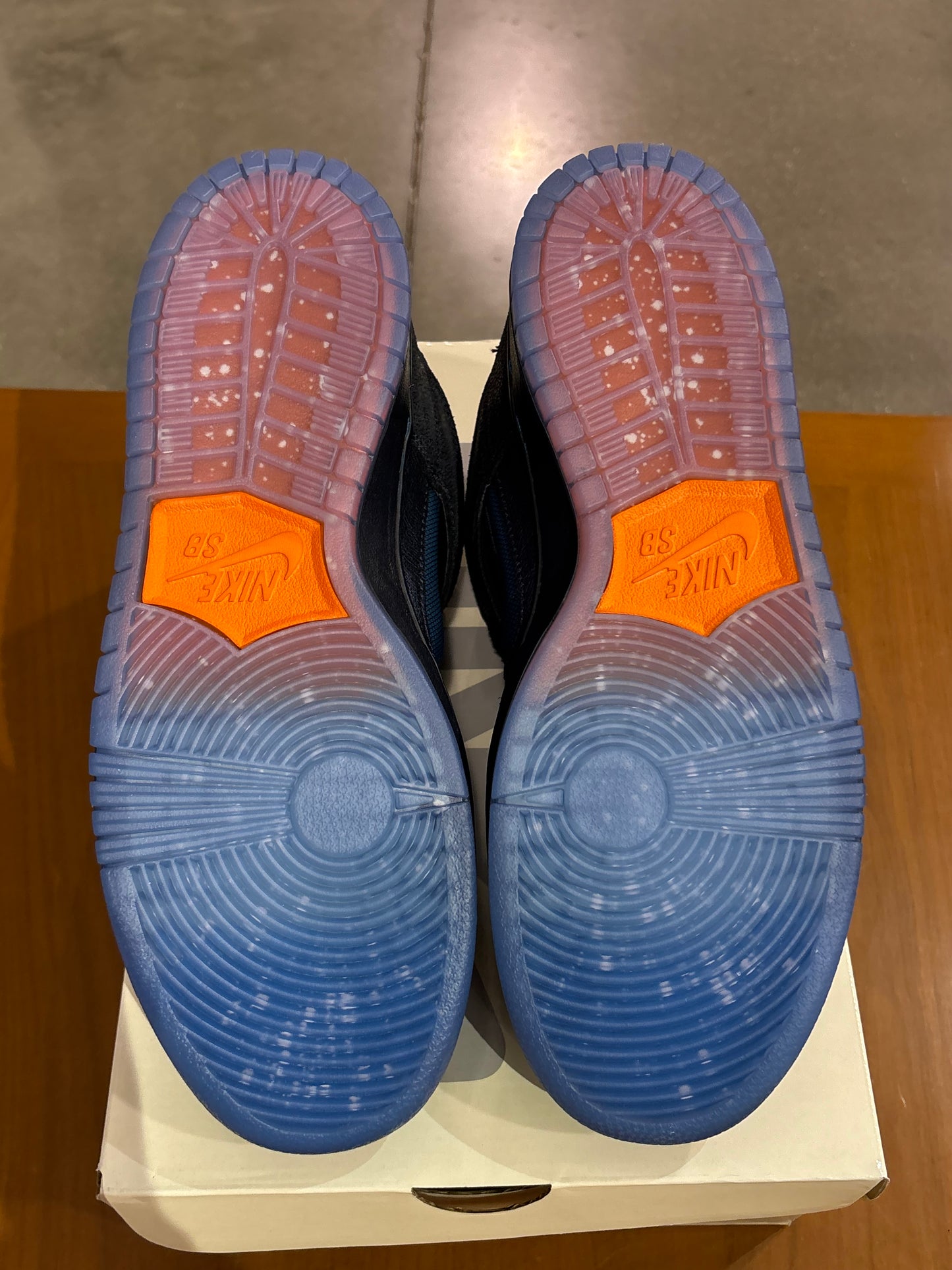 Nike SB Dunk Low Bluetile Skateboards