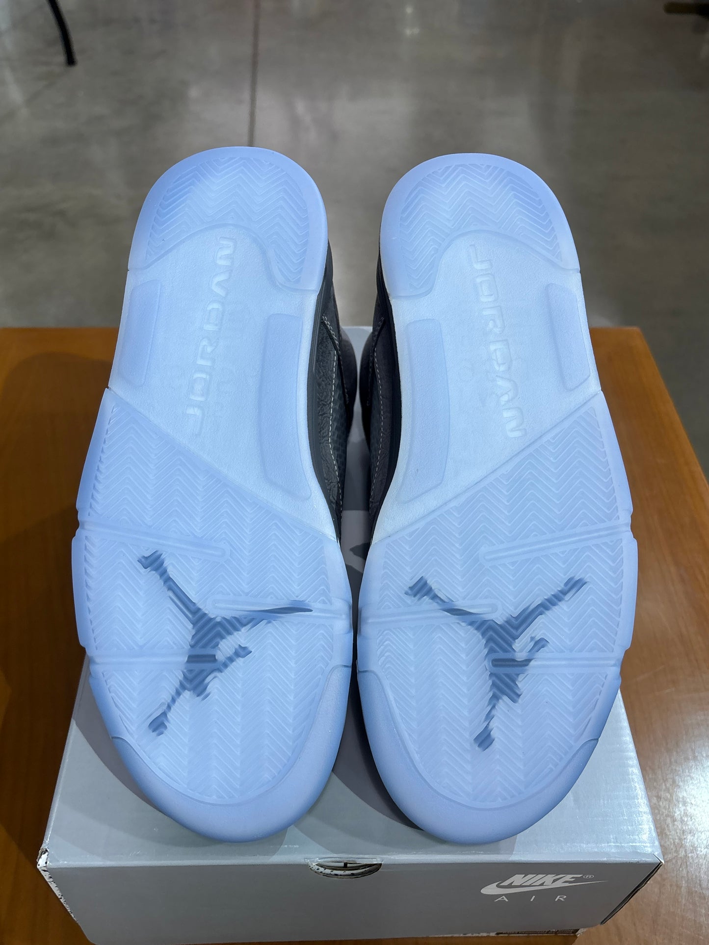 Air Jordan 5 Wolf Grey