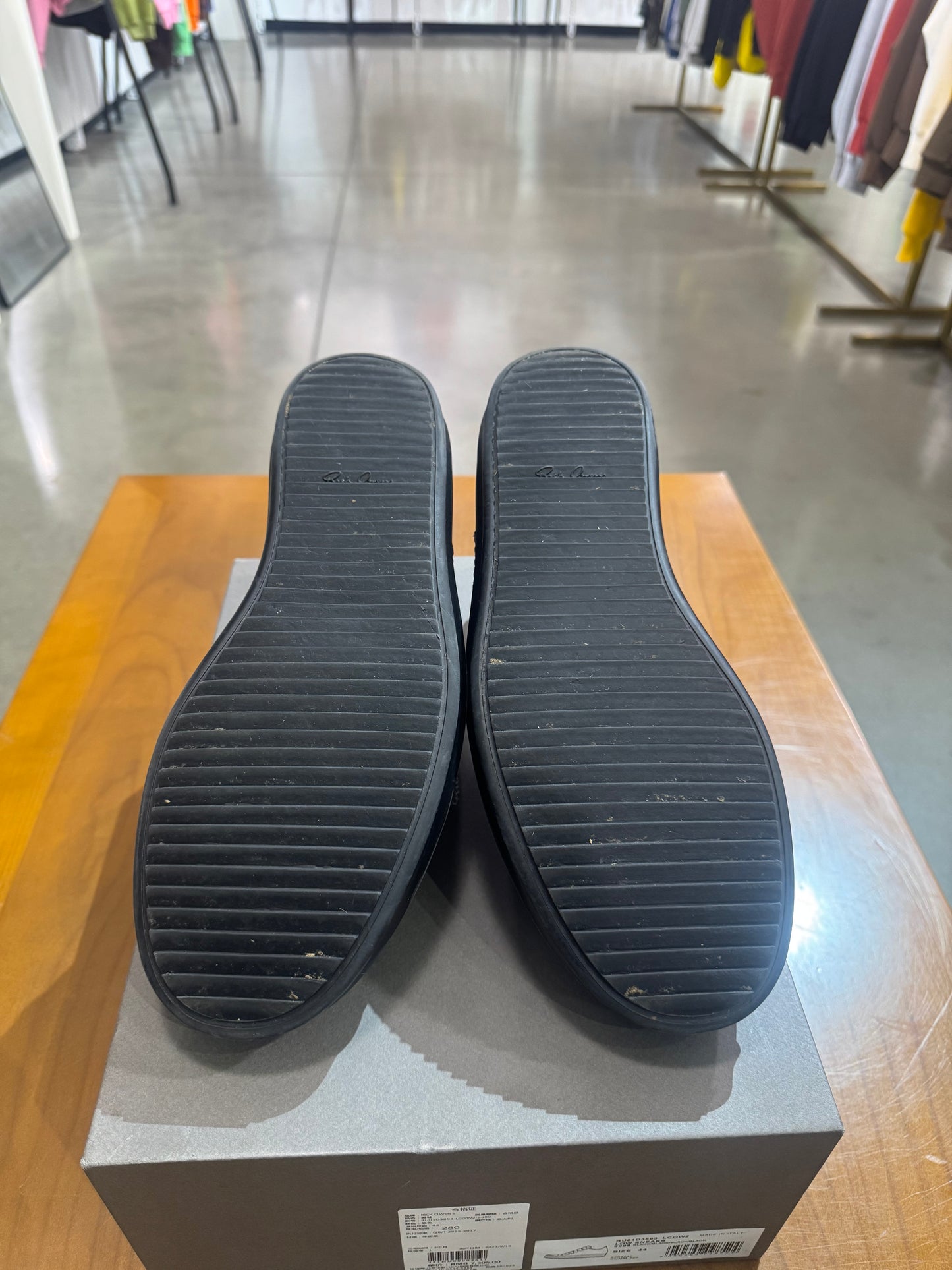 Preowned Rick Owens Lido Jumbo Lace Low Black/Black