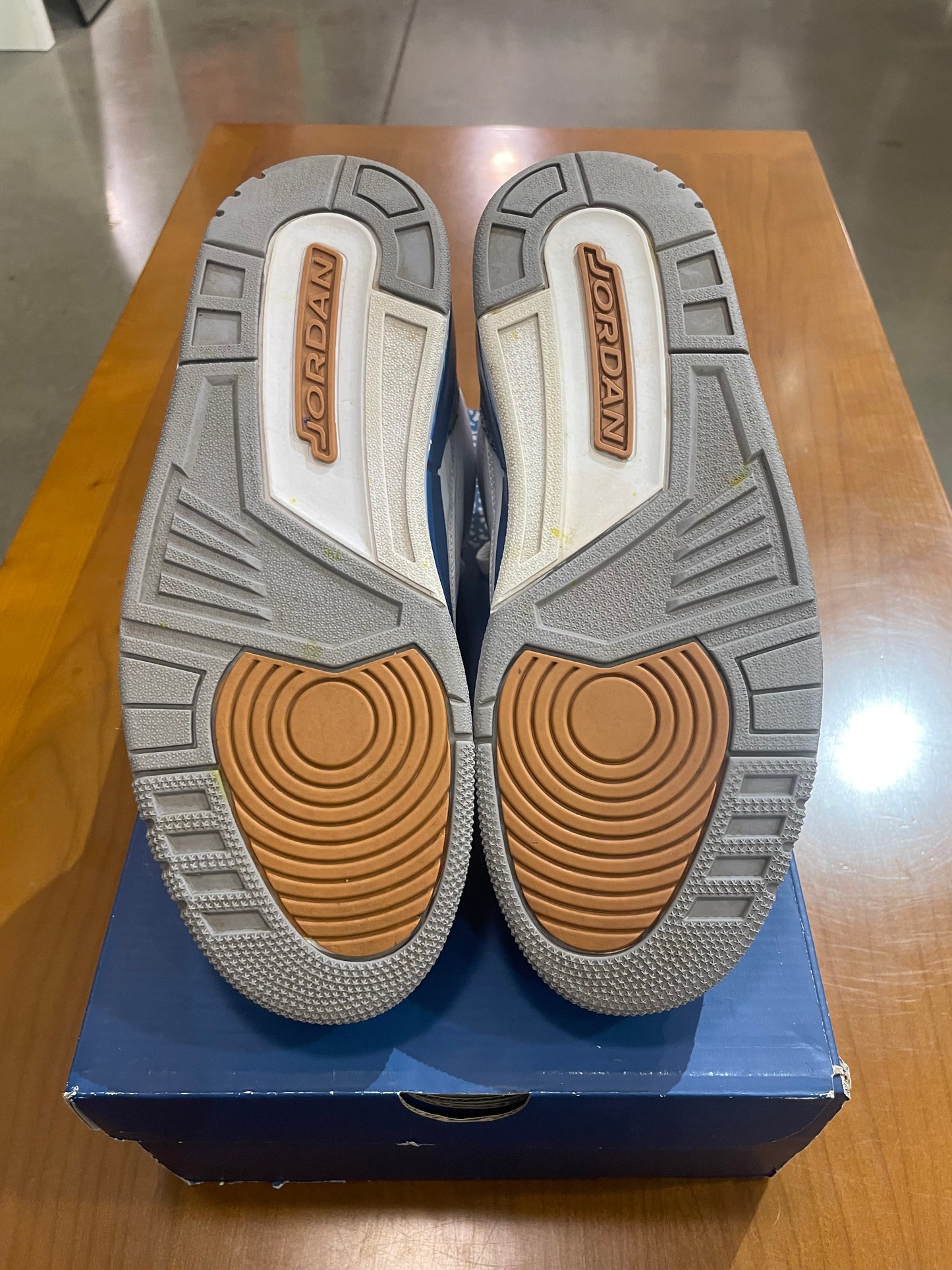 Preowned Air Jordan 3 Wizards