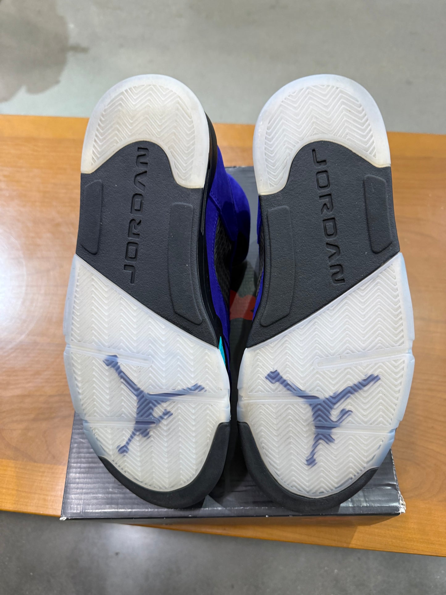 Preowned Air Jordan 5 Alternate Grape