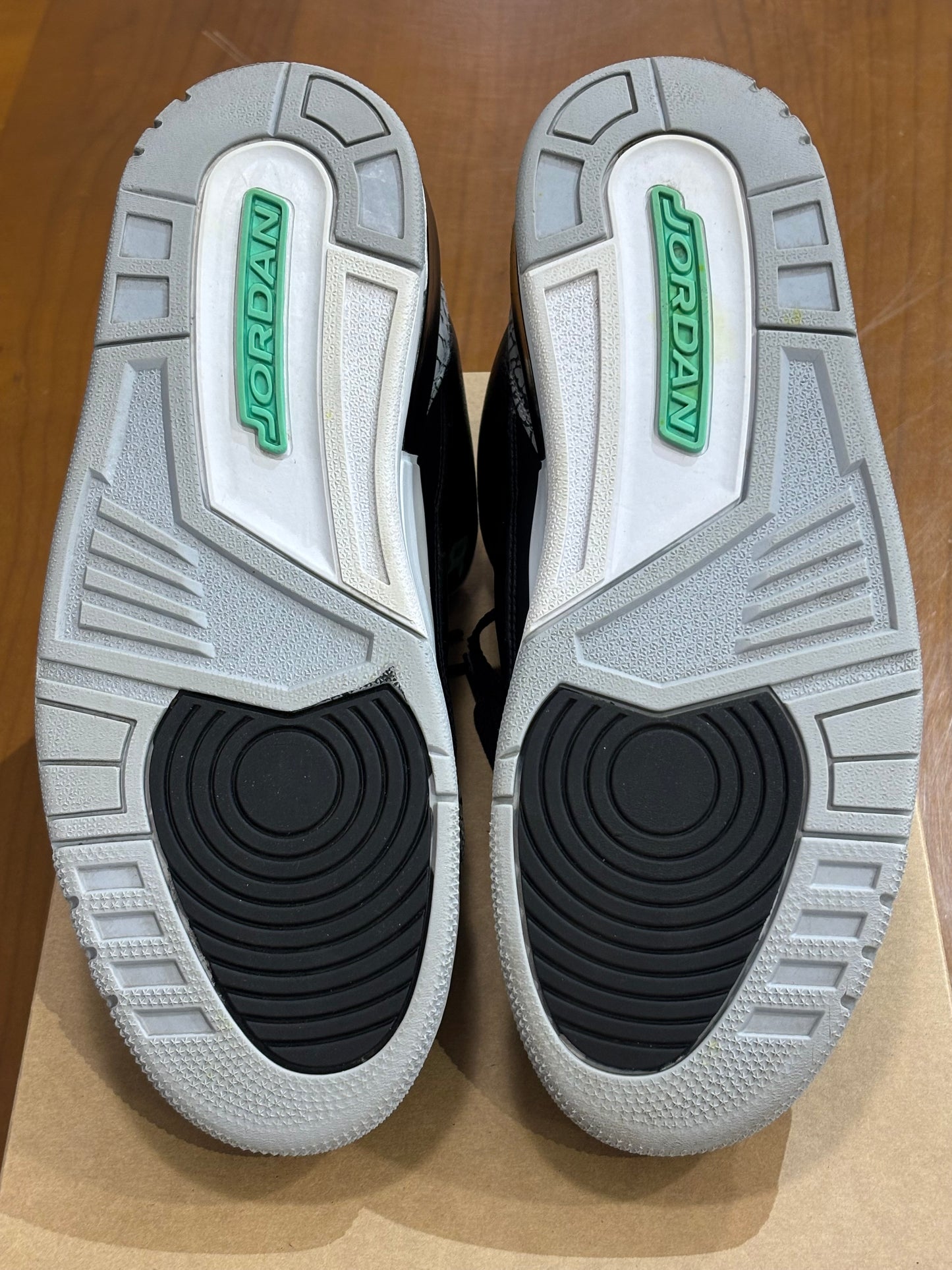 Preowned Air Jordan 3 Green Glow