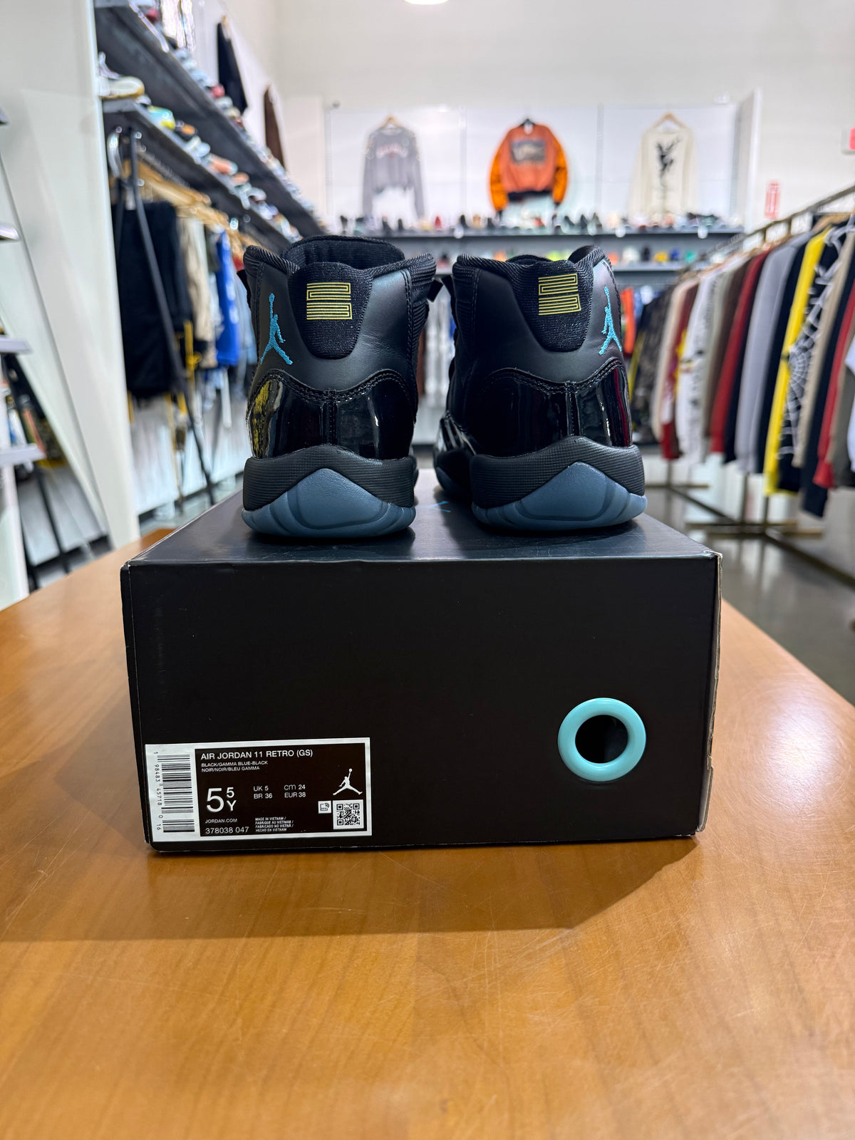 Air Jordan 11 Gamma