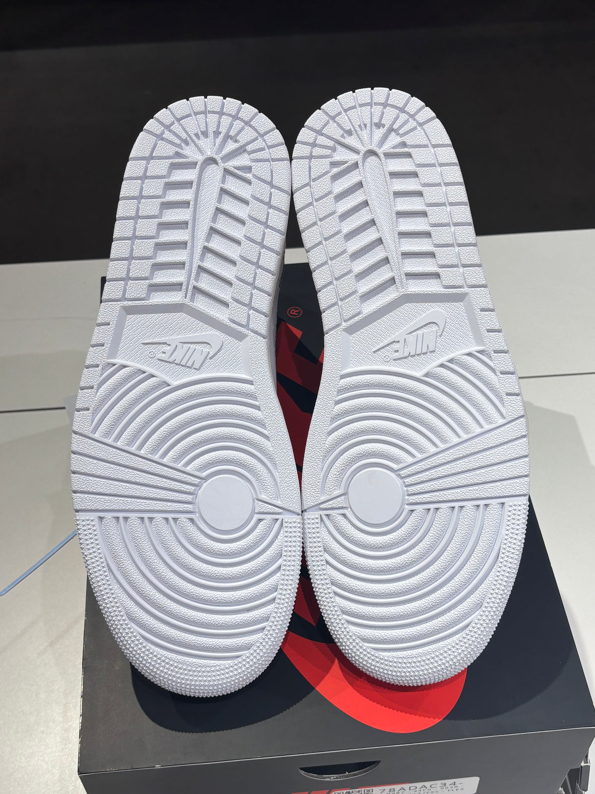 Air Jordan 1 High Virgil Abloh Archive Alaska