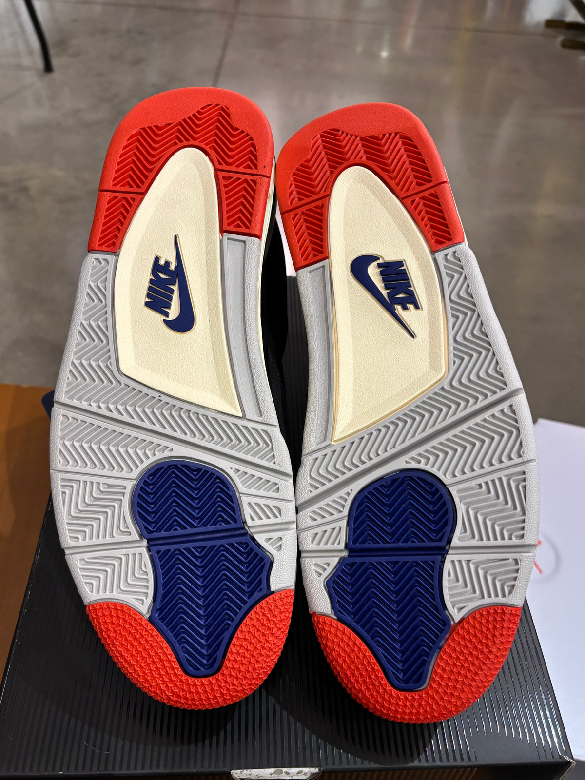 Air Jordan 4 Rare Air
