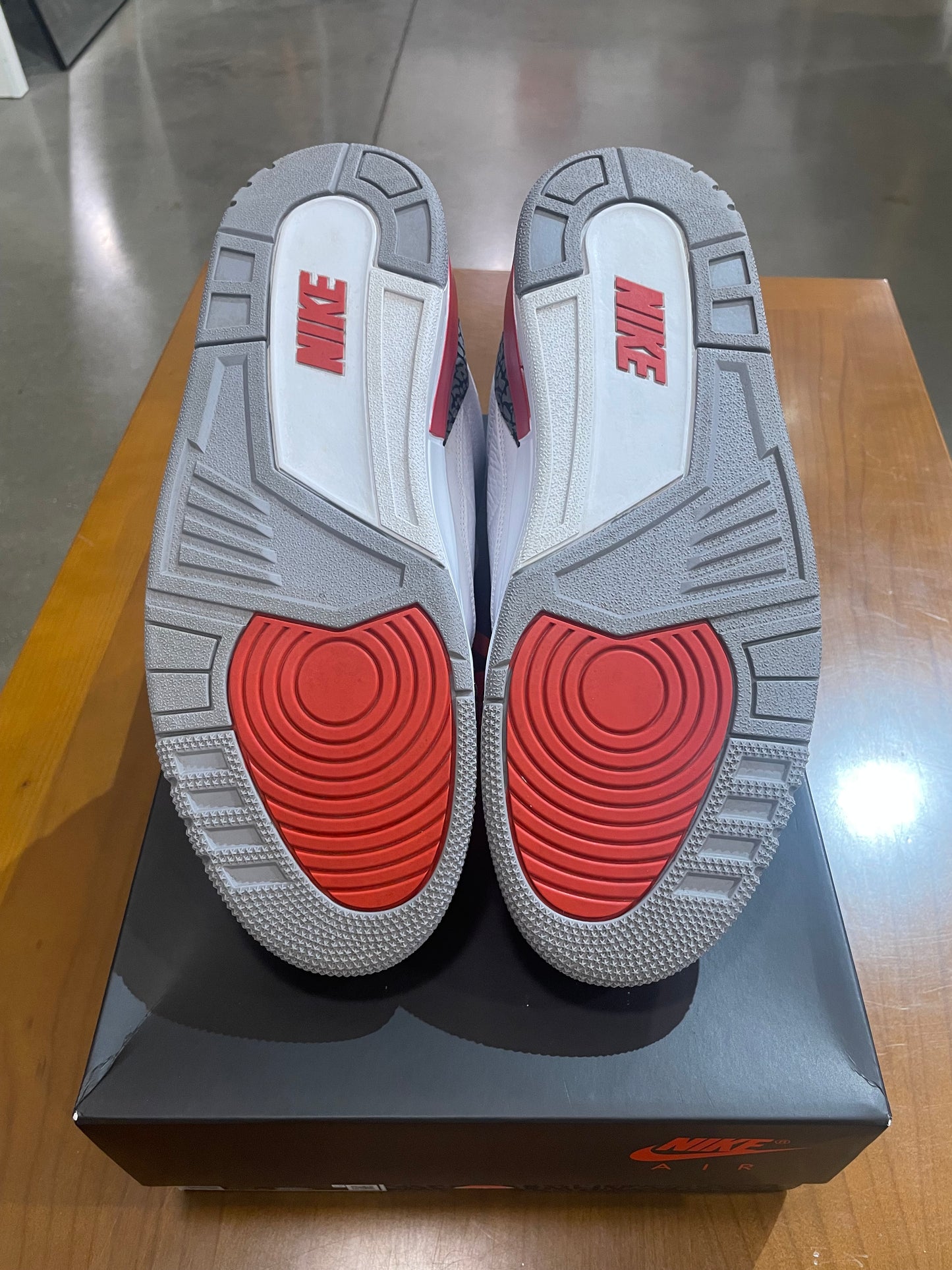 Preowned Air Jordan 3 Fire Red