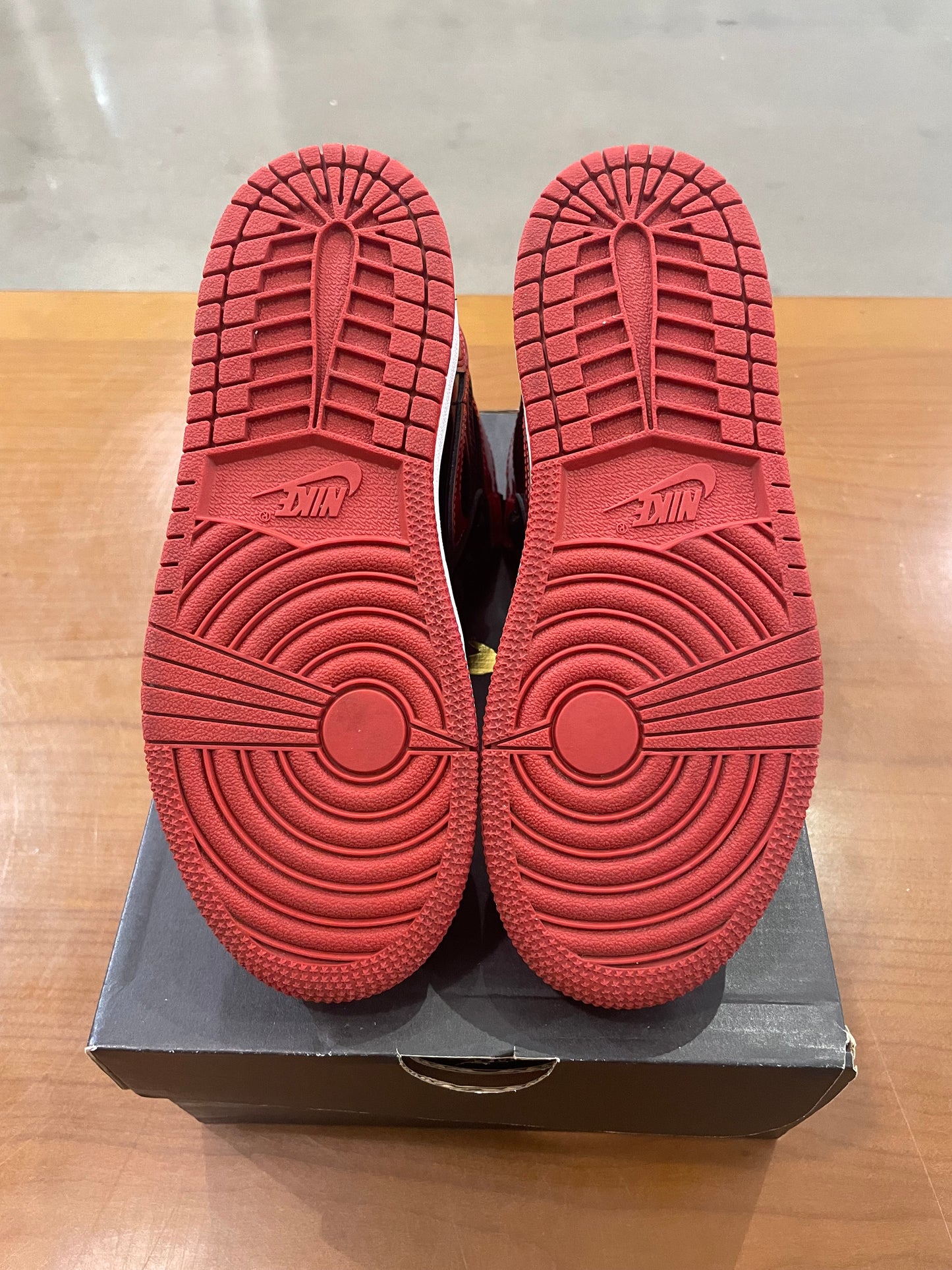 Preowned Air Jordan 1 Patent Bred