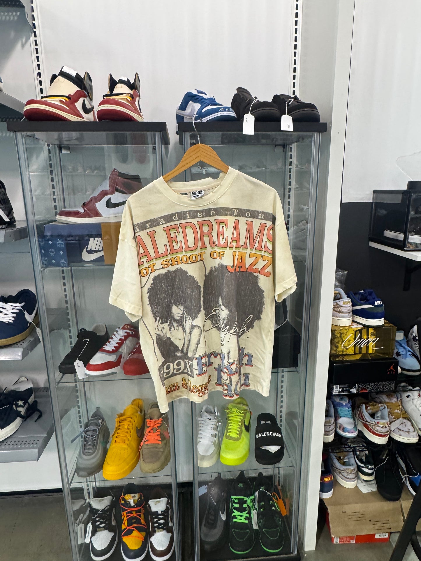 Preowned Vale Badu Tee