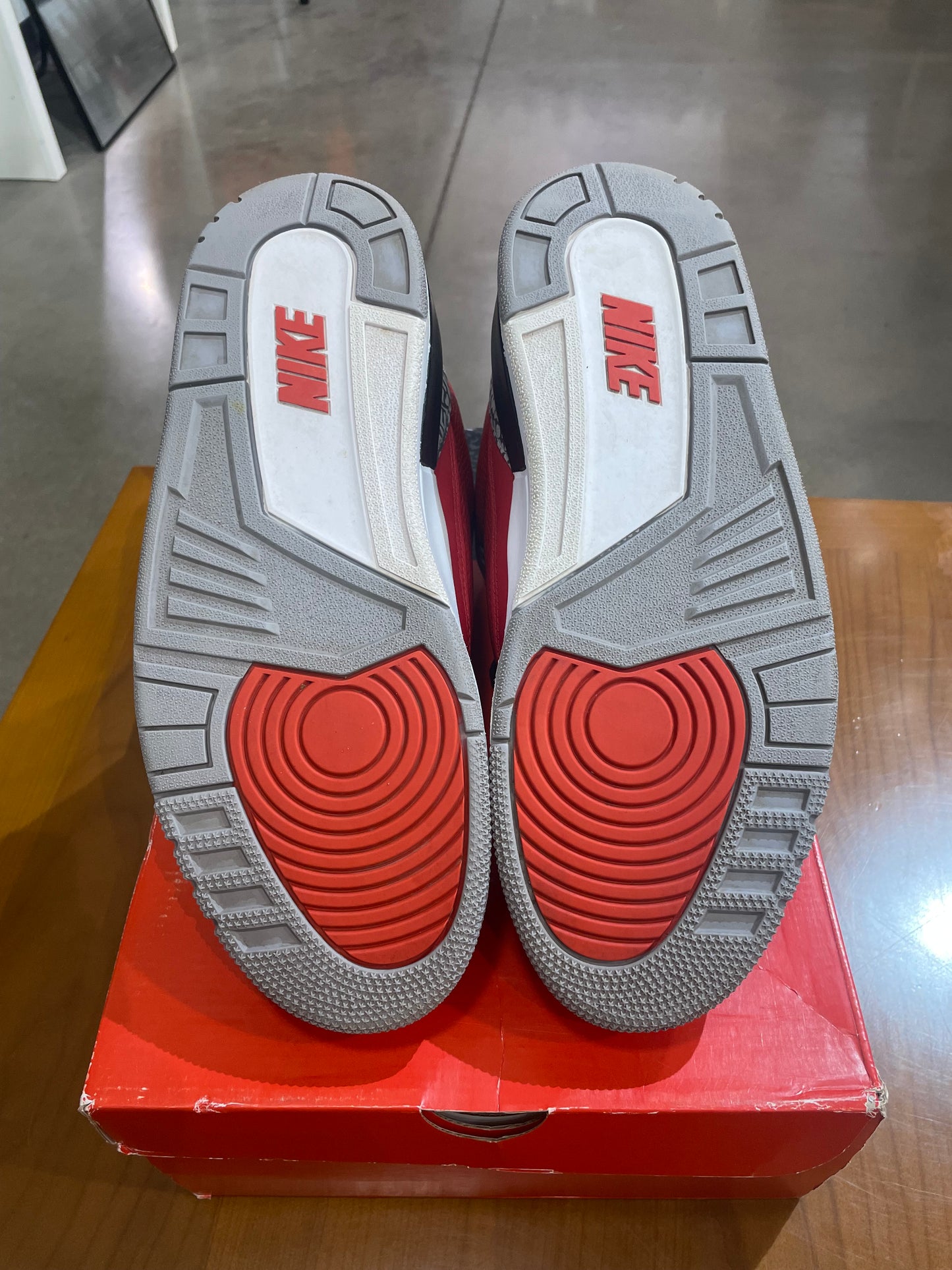 Preowned Air Jordan 3 Unite