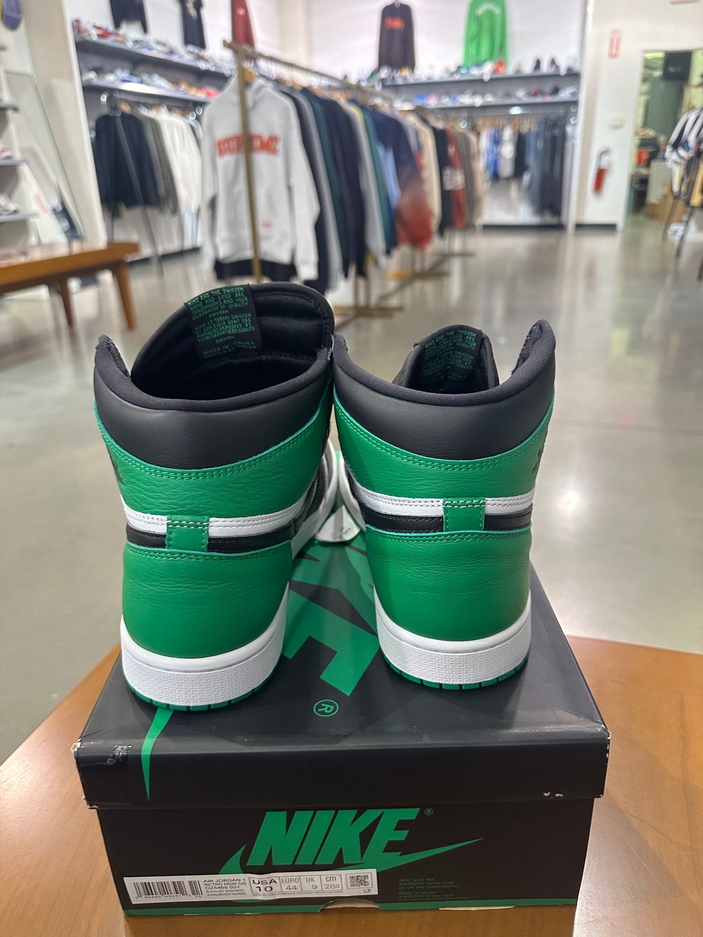 Preowned Air Jordan 1 Lucky Green