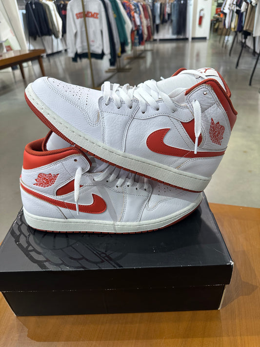 Preowned Air Jordan 1 Mid Dune Red