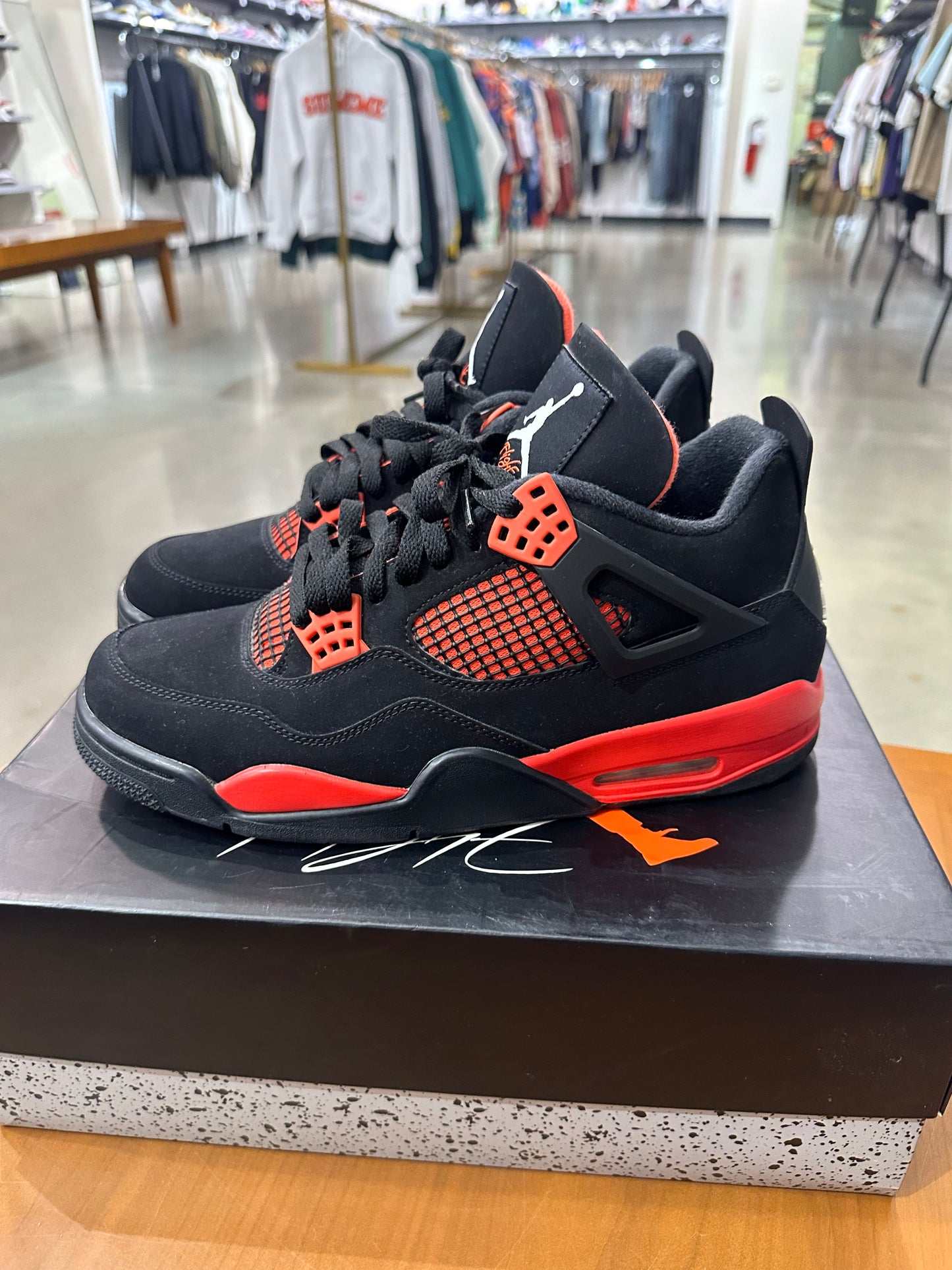 Preowned Air Jordan 4 Red Thunder