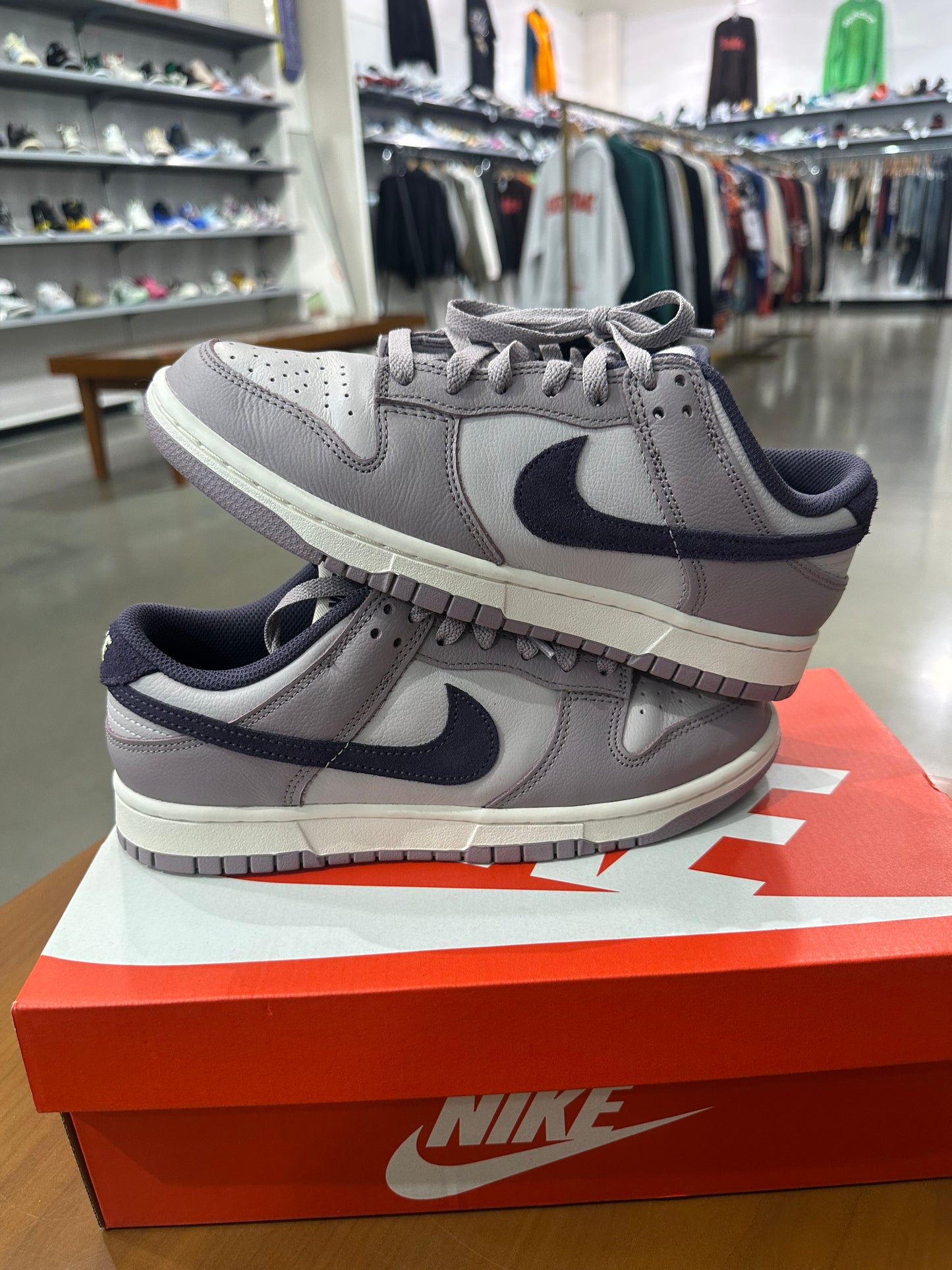 Preowned Nike Dunk Low SE Light Violet Ore'