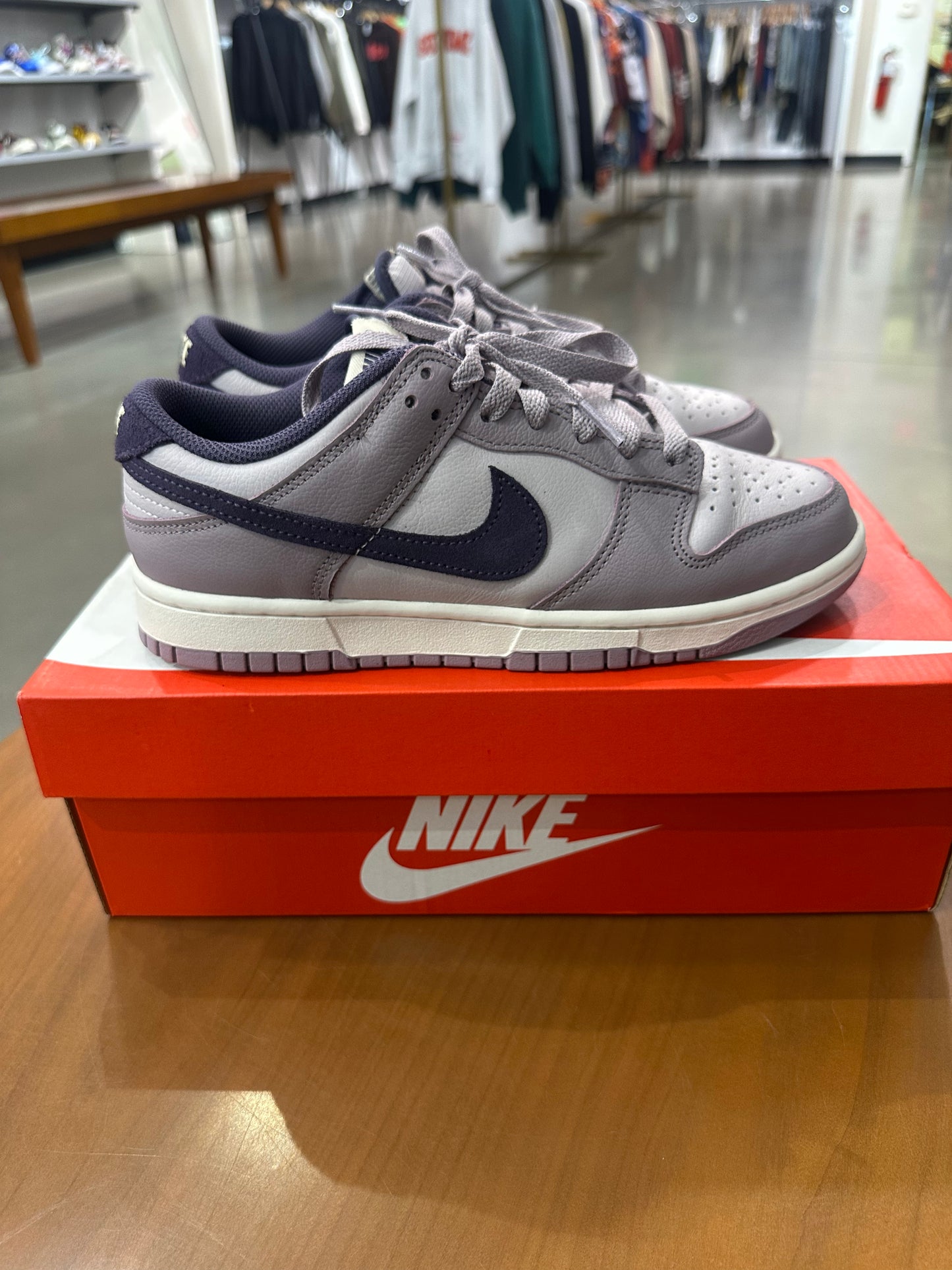 Preowned Nike Dunk Low SE Light Violet Ore'