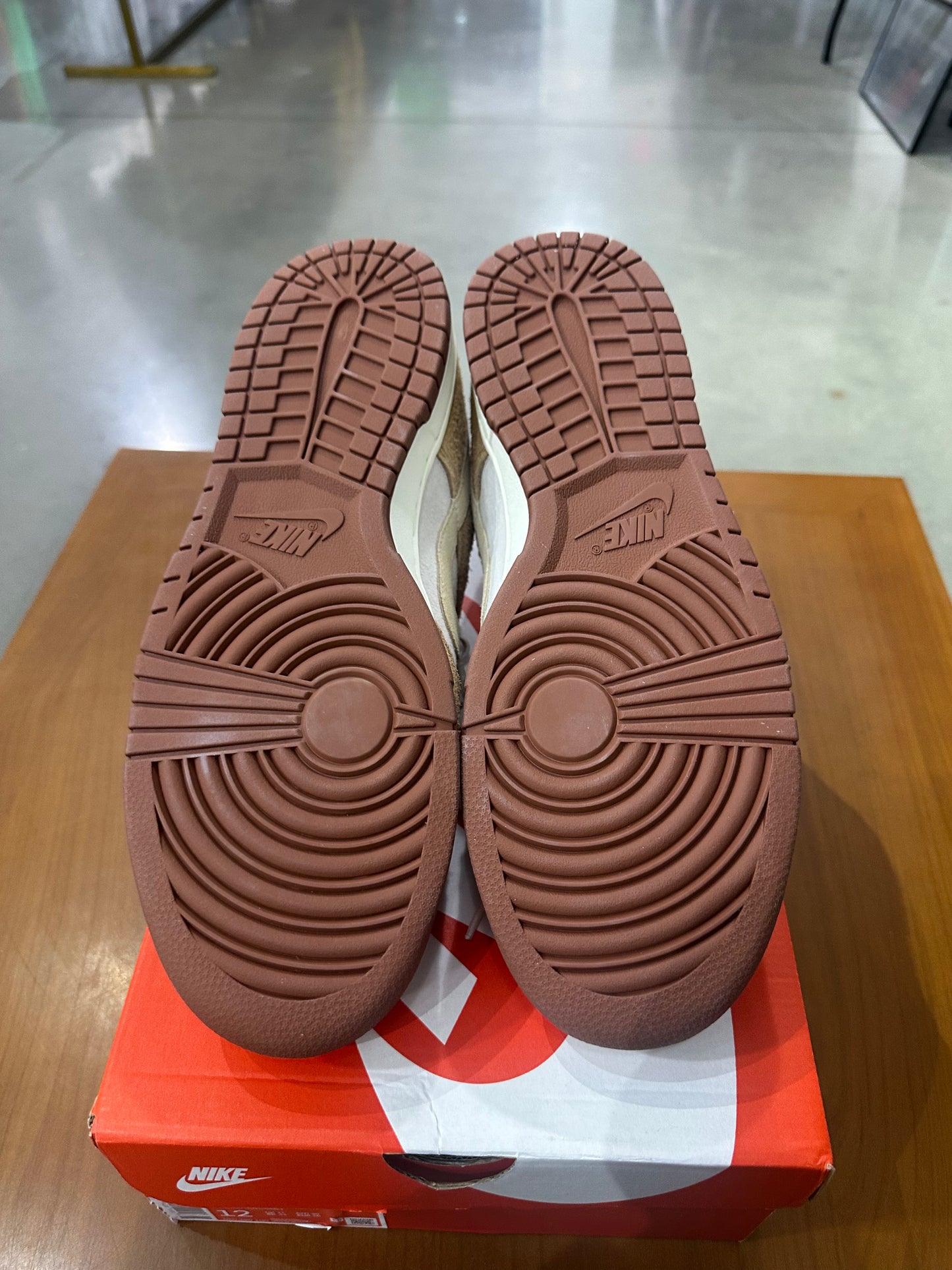 Nike Dunk Low Medium Curry