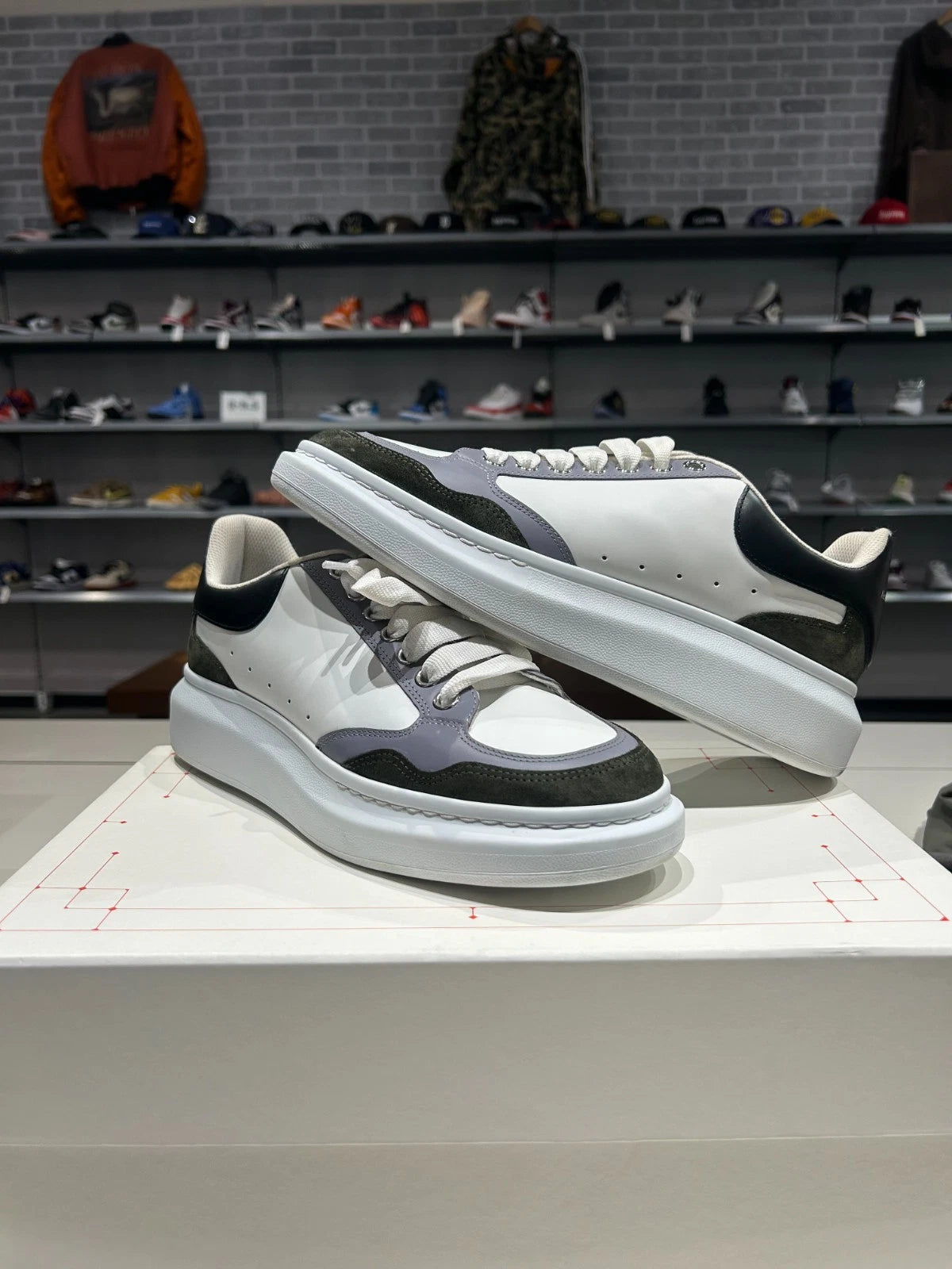 Preowned Alexander McQueen Oversized Sneaker White