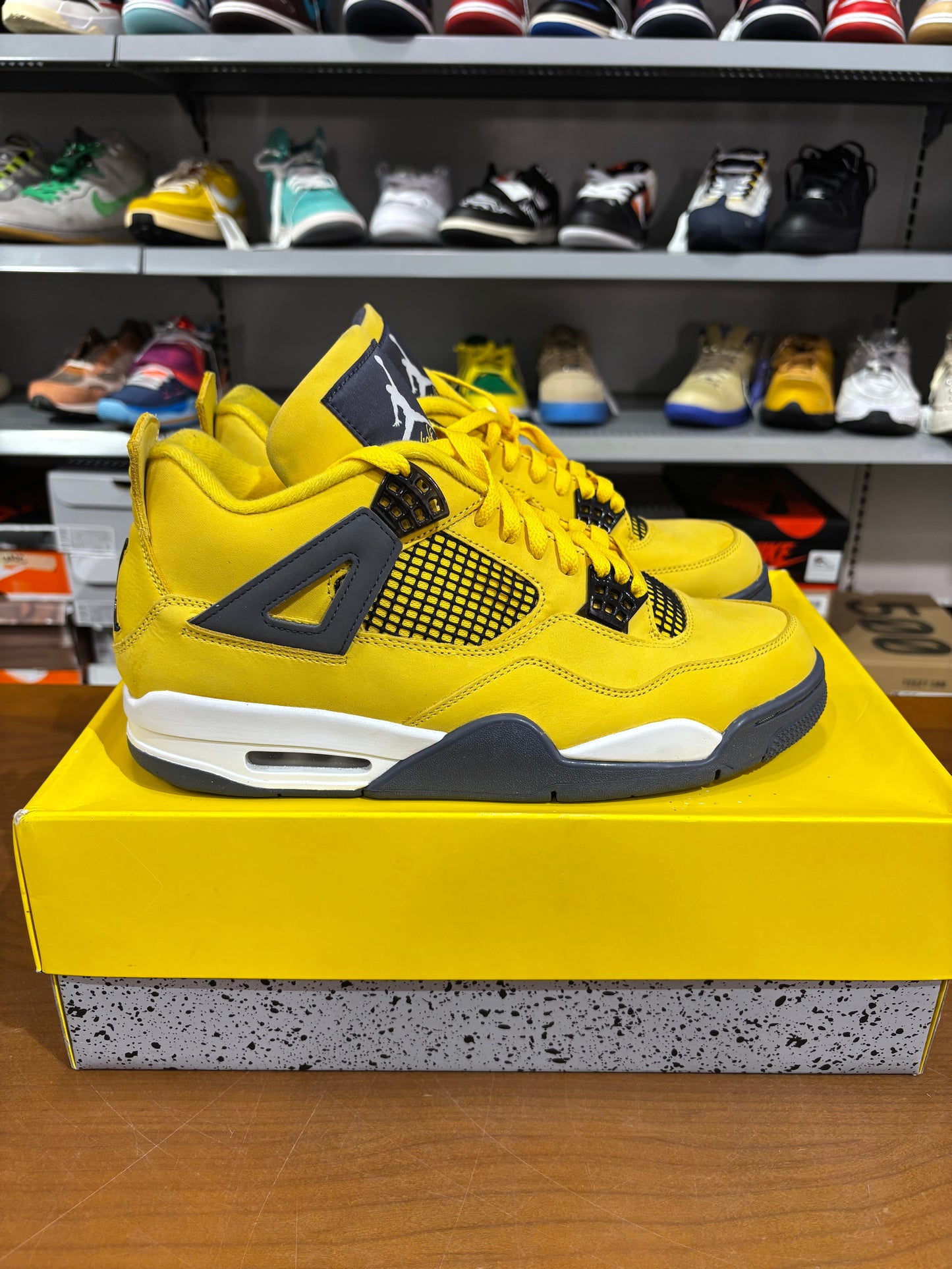 Preowned Air Jordan 4 Lightning