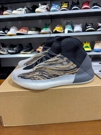 Yeezy QNTM Amber Tint