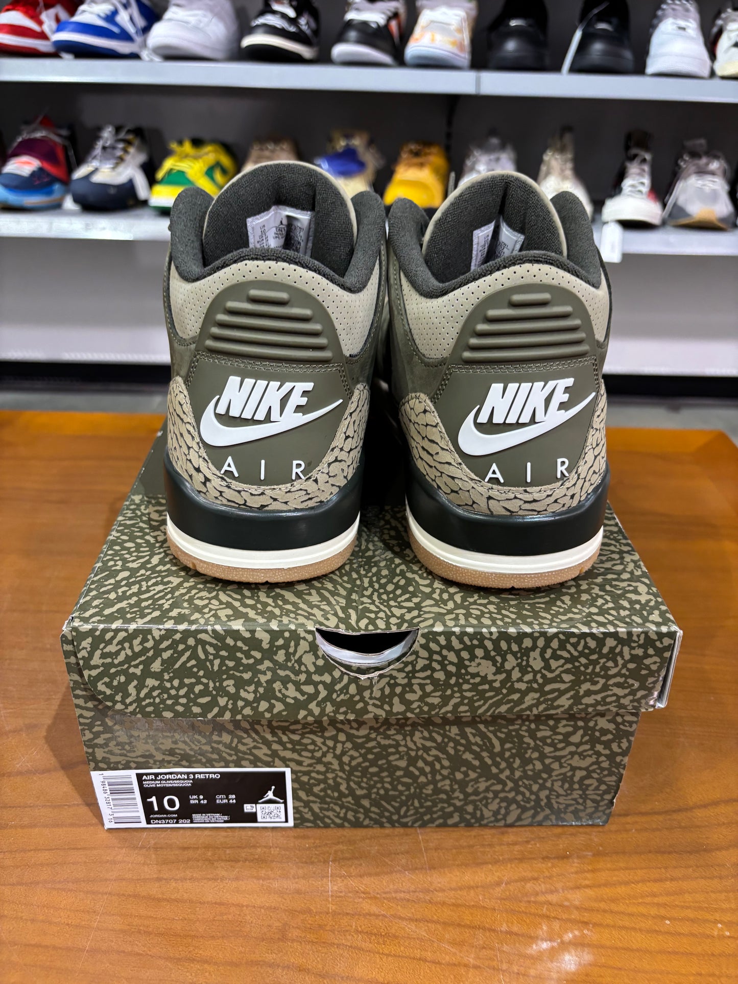 Preowned Air Jordan 3 Family Affair