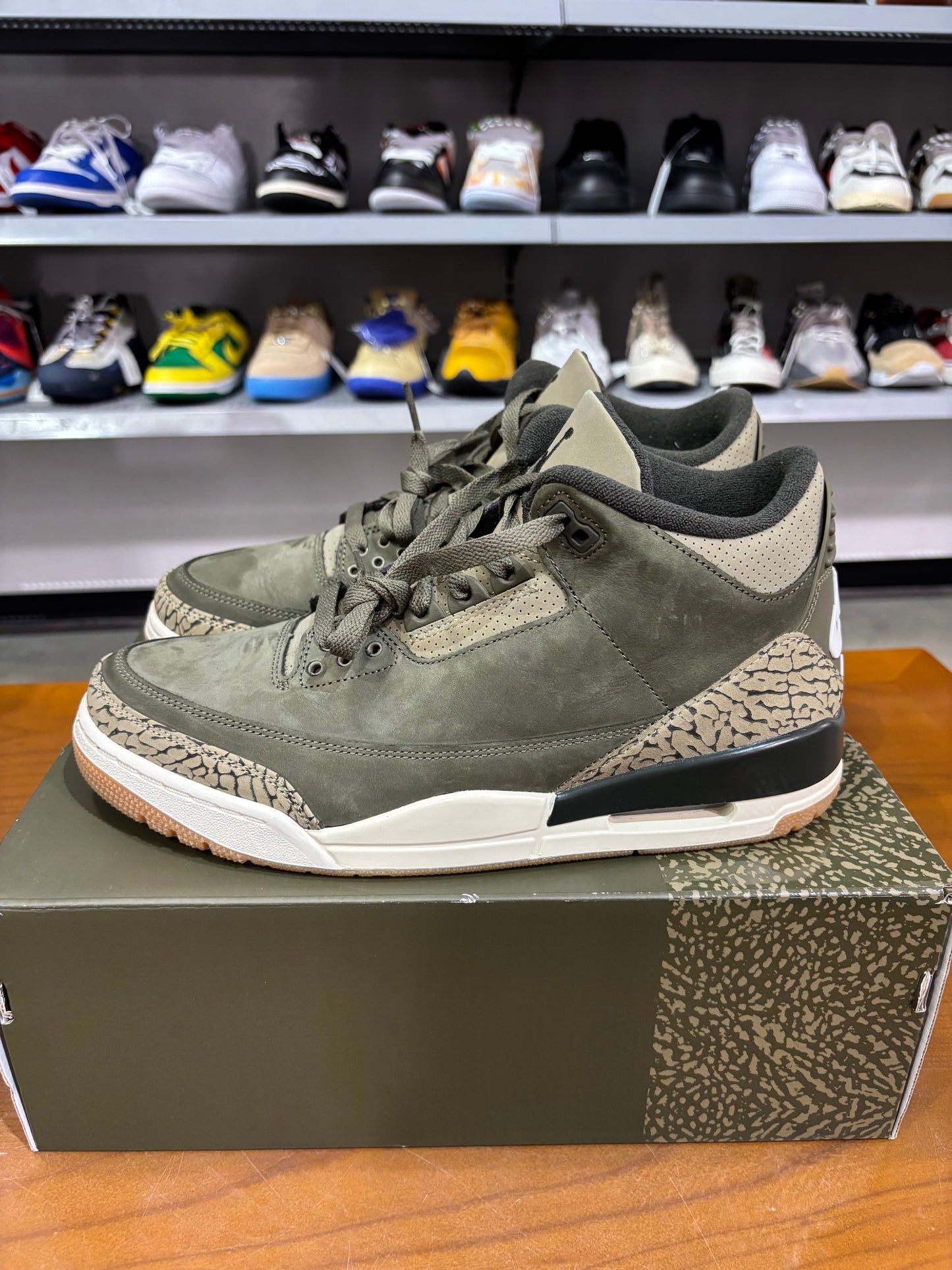 Preowned Air Jordan 3 Family Affair