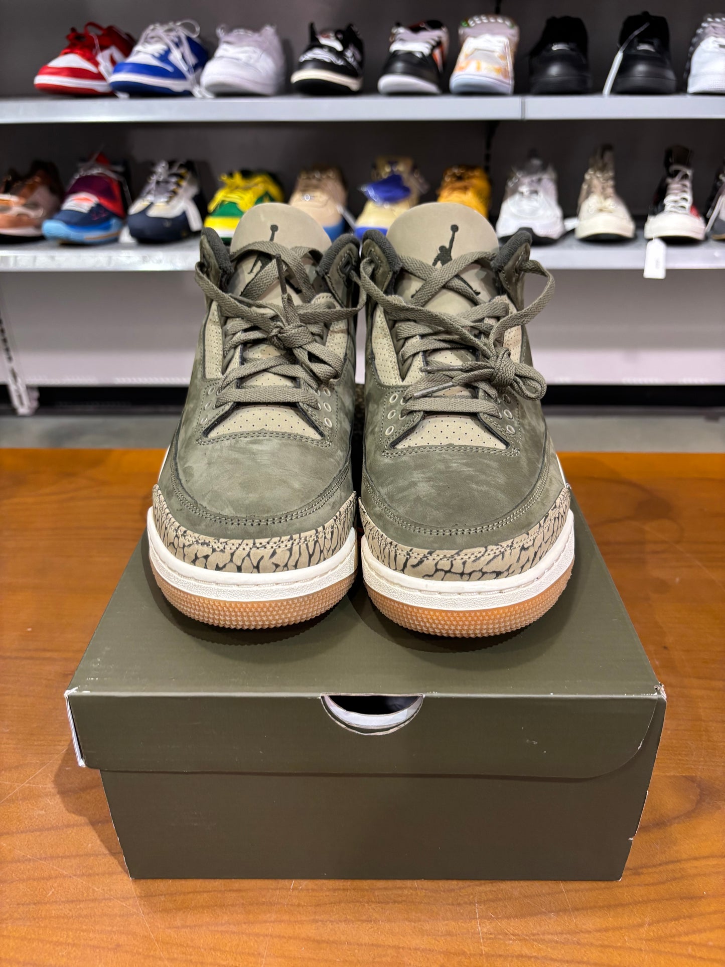 Preowned Air Jordan 3 Family Affair